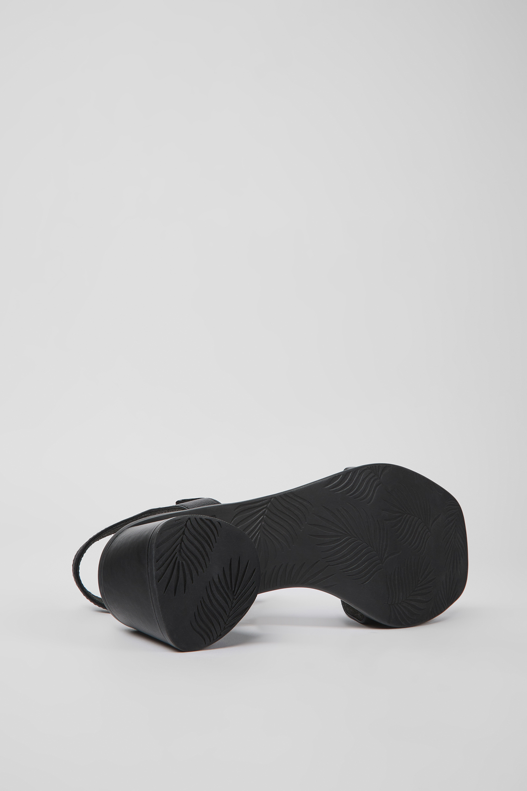 Kiara - Black leather sandals for women