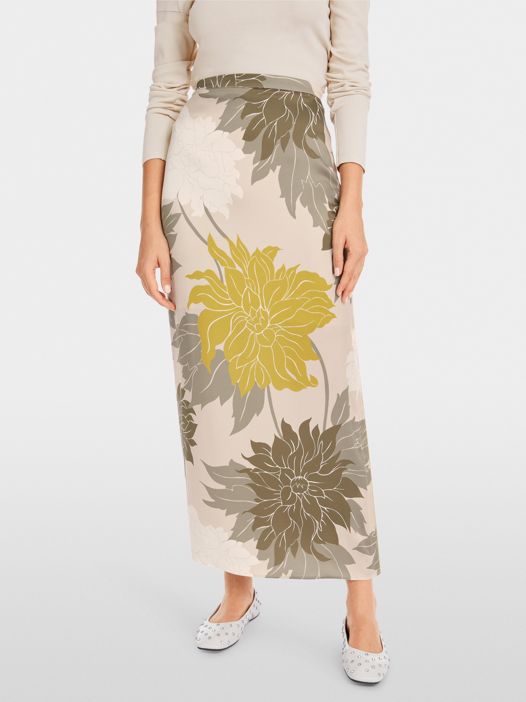 Marc-Cain Elegantly shiny silk skirt