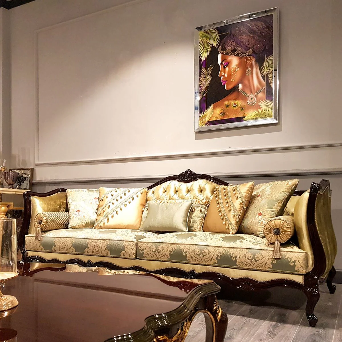 Casa Padrino sof¨¢ barroco de lujo oro / plata / negro - Magn¨ªfico sof¨¢ de sal¨®n con patr¨®n elegante - Muebles Barrocos