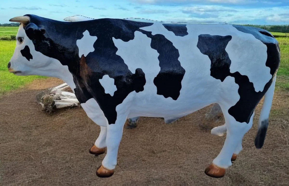 Casa Padrino escultura decorativa XXL vaca blanco / negro 240 cm - Figura de jard¨ªn de tama?o natural