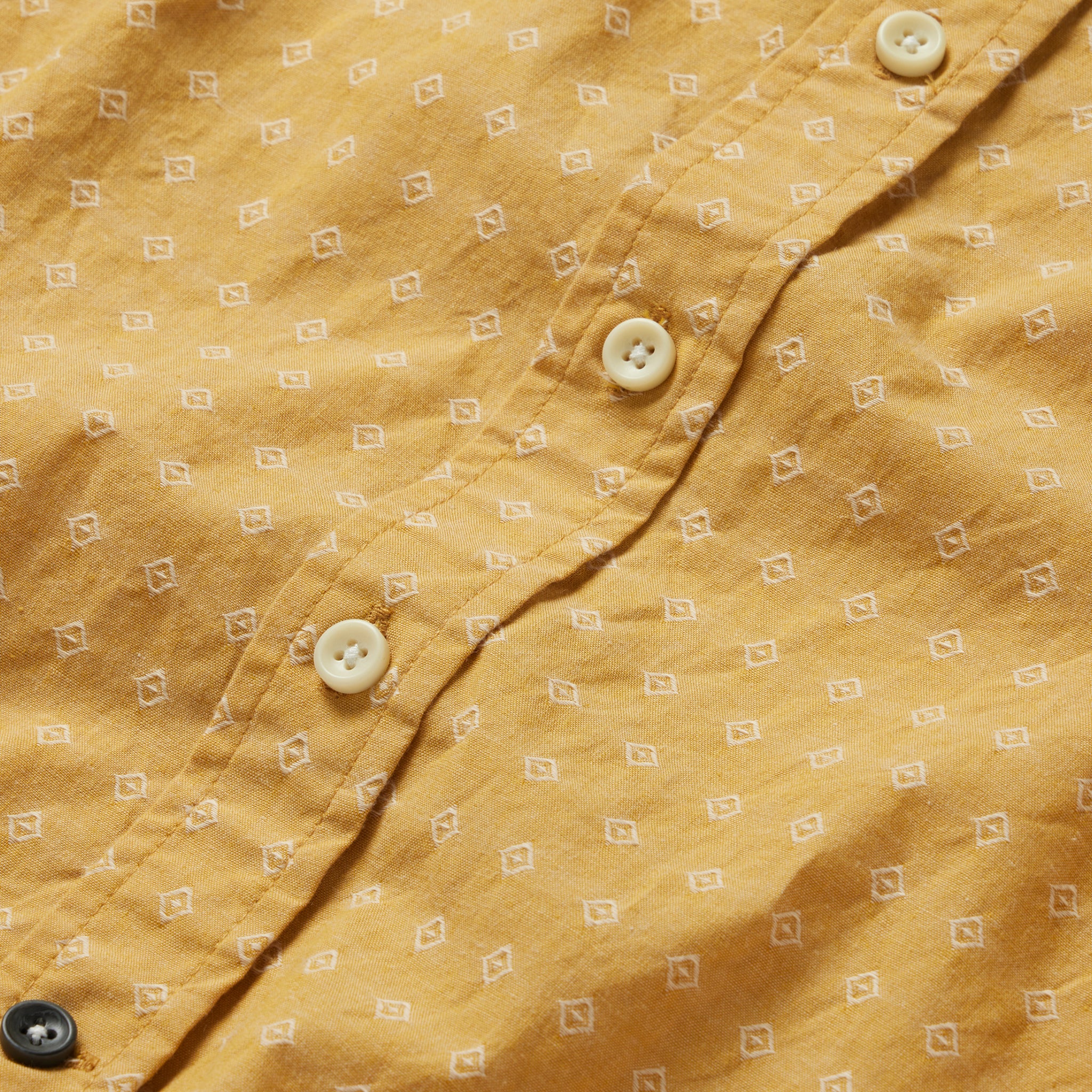 The Short Sleeve Jack in Gold Diamond