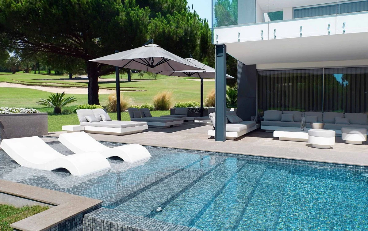 Casa Padrino sofá de jardín de lujo de 3 plazas gris / blanco mate 210 x 90 x A. 70 cm - Sofá de jardín resistente a la intemperie - Muebles de Hotel - Calidad de Lujo