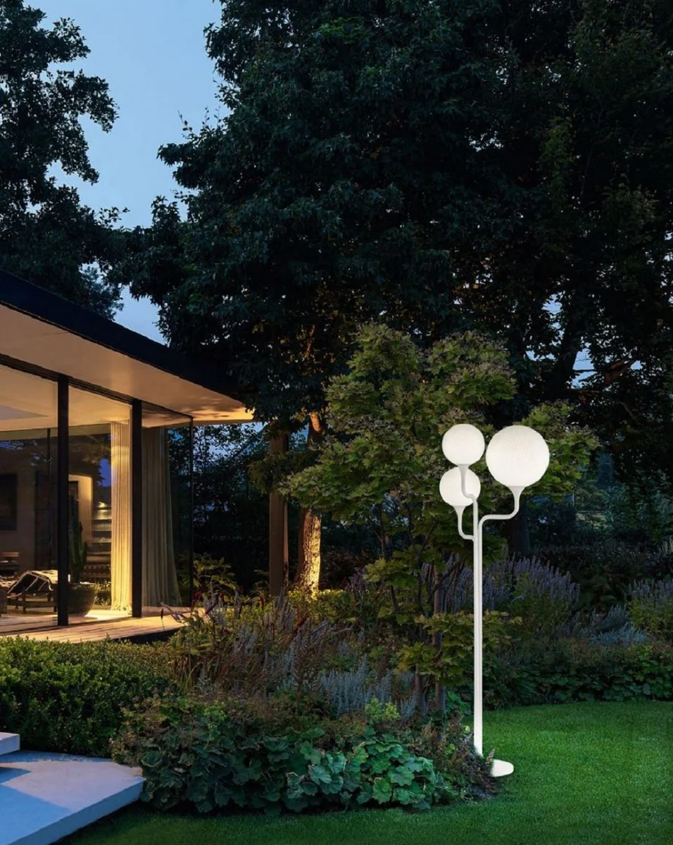 Casa Padrino l¨¢mpara de pie de exterior de lujo blanco 52 x 45 x A. 170 cm - Elegante linterna de jard¨ªn - Iluminaci¨®n de jard¨ªn - Iluminaci¨®n exterior - Calidad de lujo - Hecho en Italia