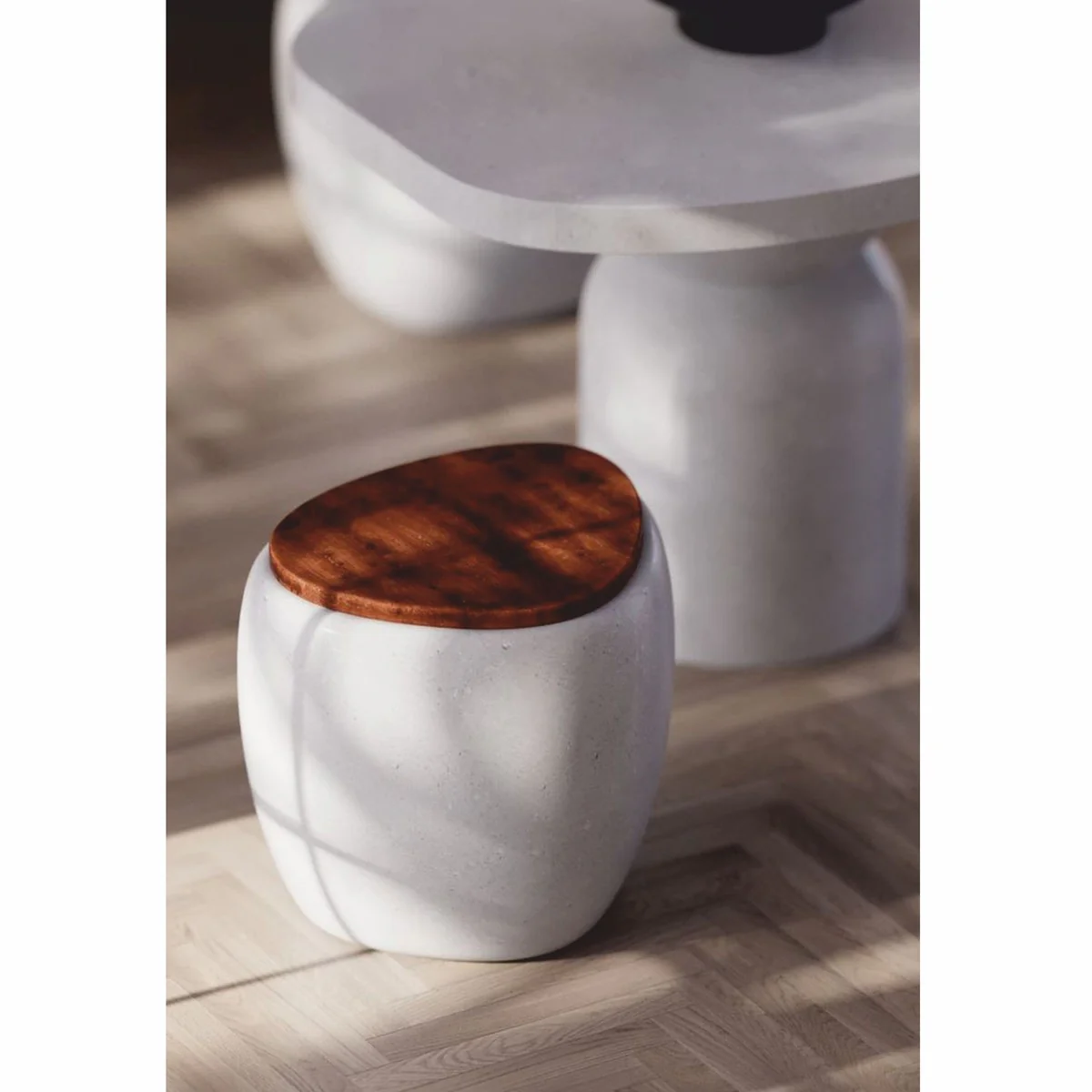 Casa Padrino taburete de lujo blanco / marr¨®n oscuro 55 x 48 x A. 47 cm - Muebles de hormig¨®n