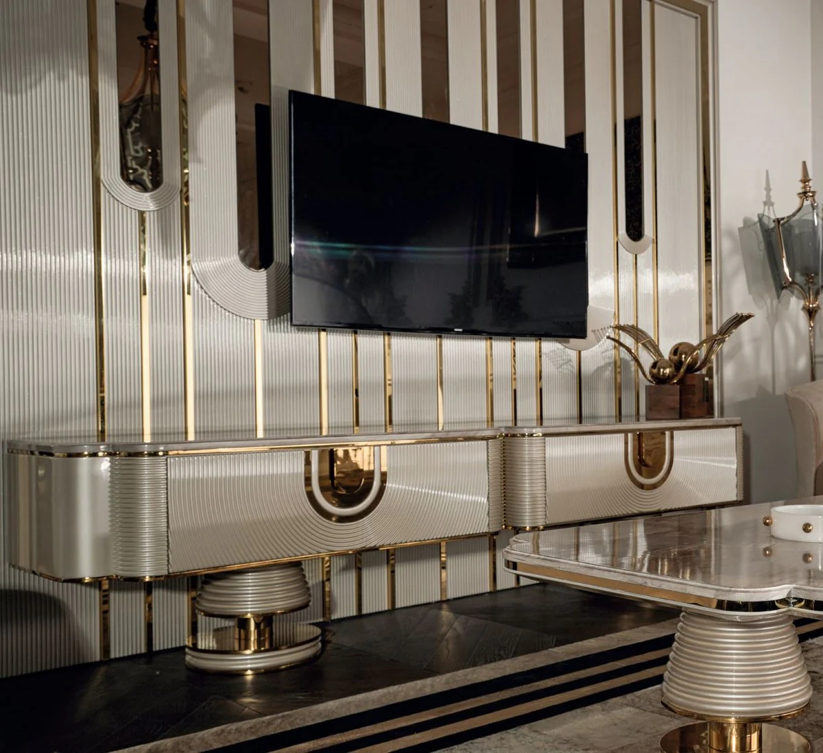 Casa Padrino gabinete TV de lujo gris / oro 250 x 52 x A. 50 cm - Aparador de madera maciza con tapa de mármol artificial fino - Muebles de salón - Muebles de lujo - Interiores de lujo