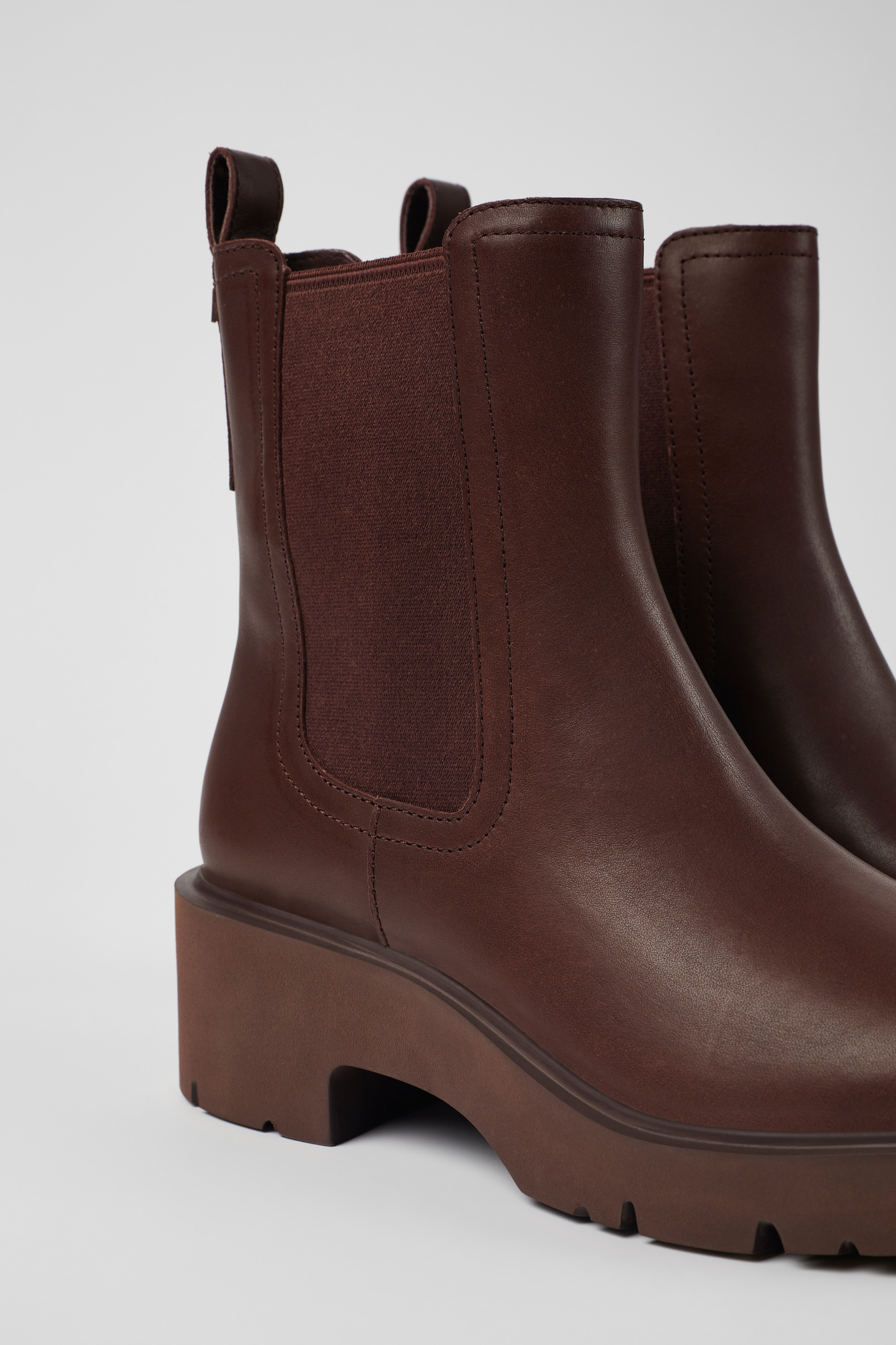 Milah - Burgundy leather Chelsea boots for women