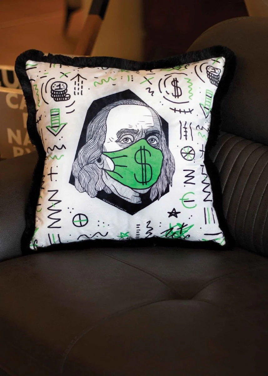 Casa Padrino cojín decorativa de lujo blanco / verde / negro 45 x 45 cm - Almohada de terciopelo estampado con flecos - Accesorios decorativos de lujo