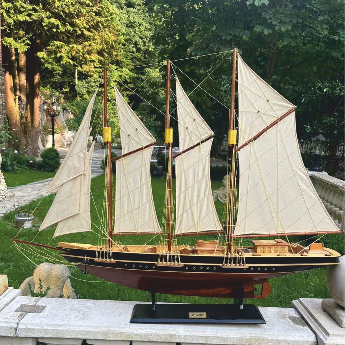 Casa Padrino Velero Decorativo Atl¨¢ntico Marr¨®n / Negro / Natural 114 cm