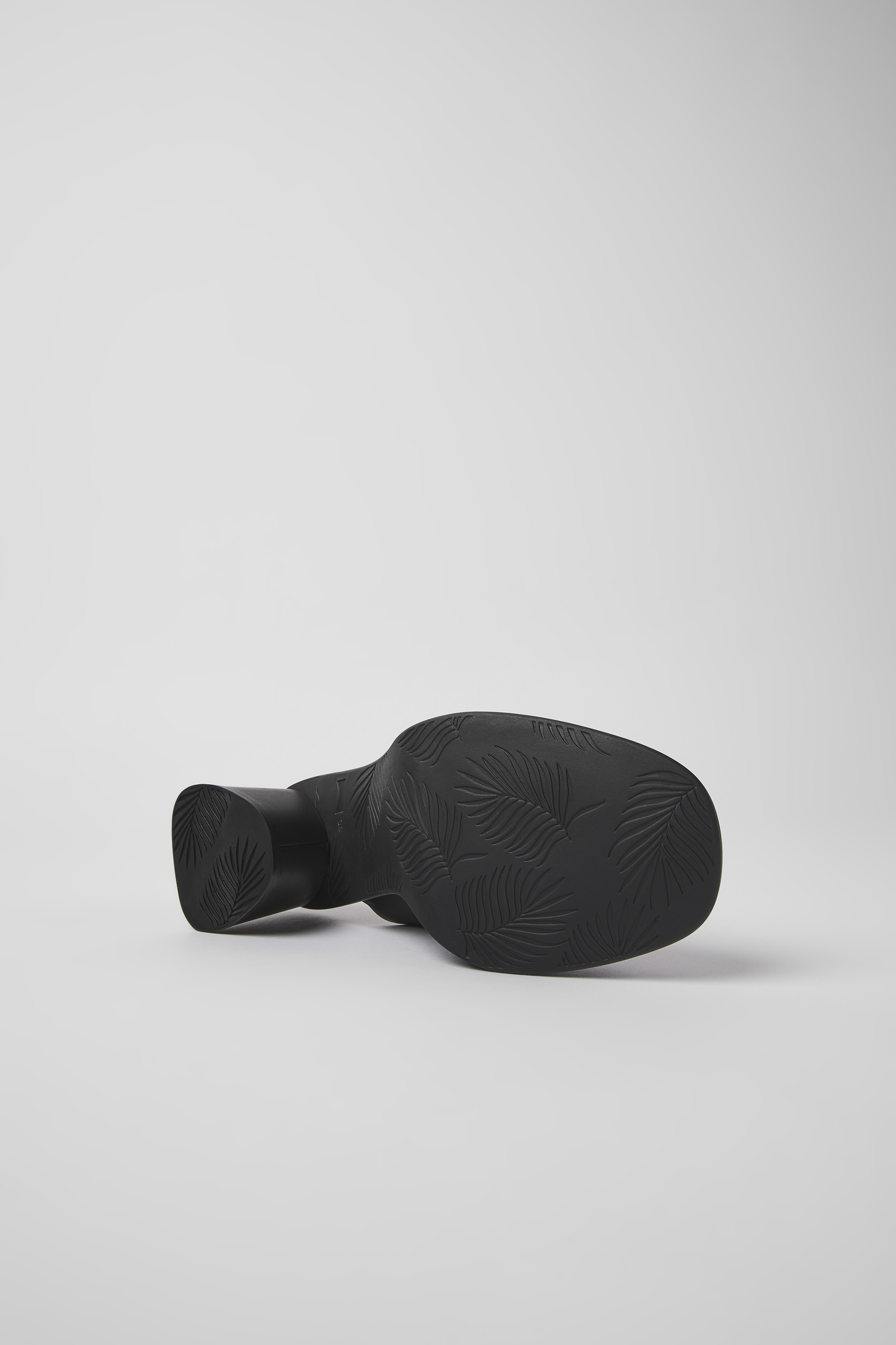 Kiara - Black leather mules for women