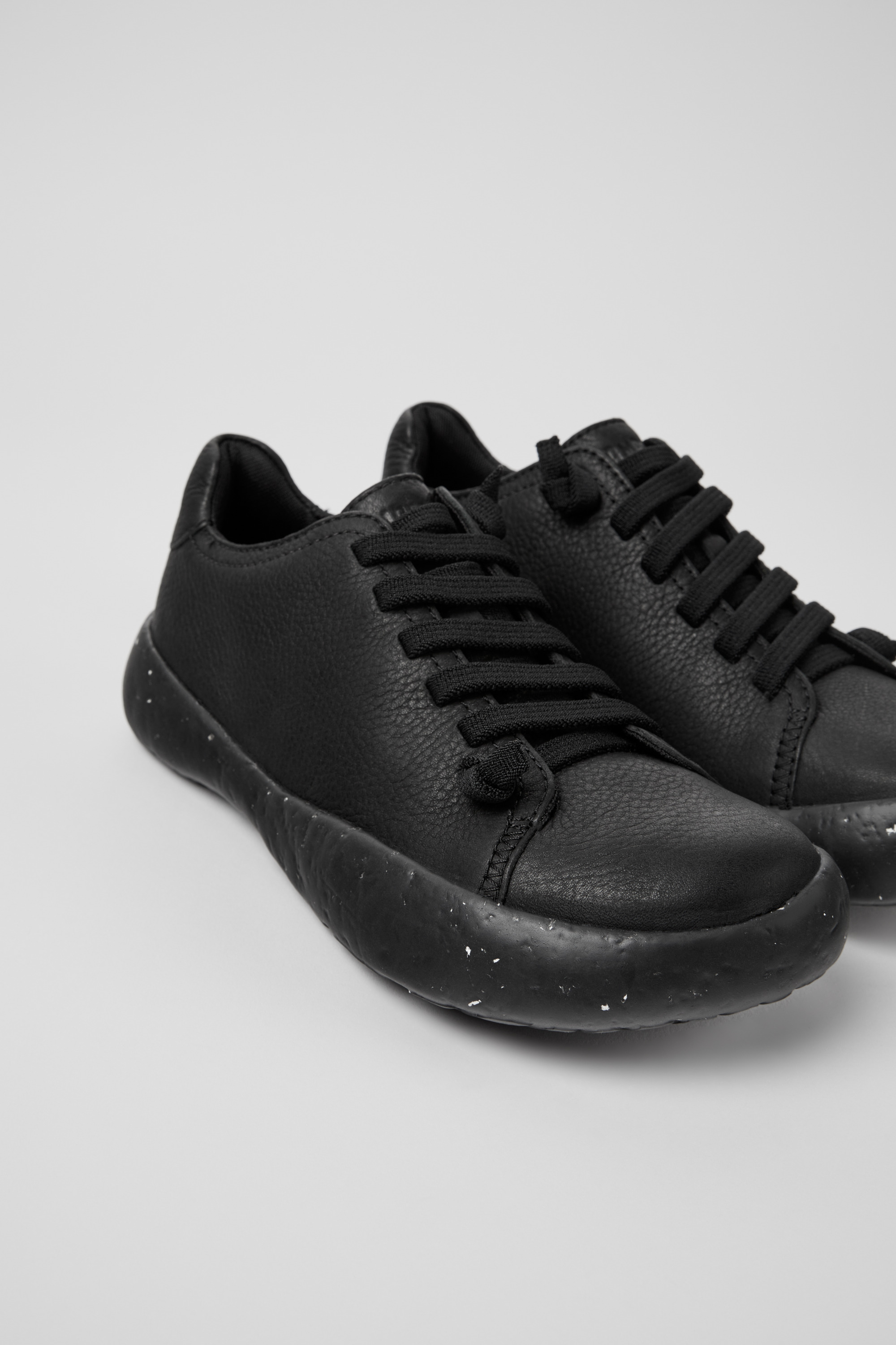 Peu Stadium - Black leather sneakers for women