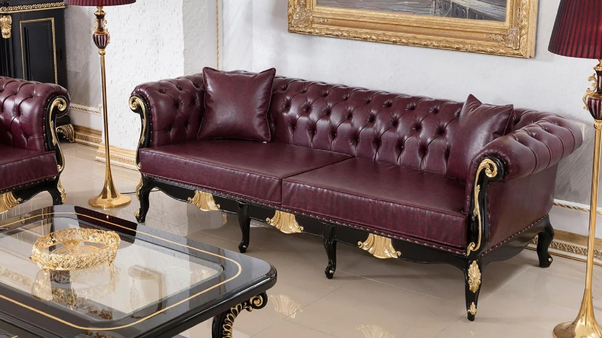 Casa Padrino sof¨¢ de cuero rojo burdeos / negro / oro - Magn¨ªfico sal¨®n sof¨¢ de cuero genuino - Muebles barrocos de cuero Chesterfield - Muebles de lujo en estilo barroco
