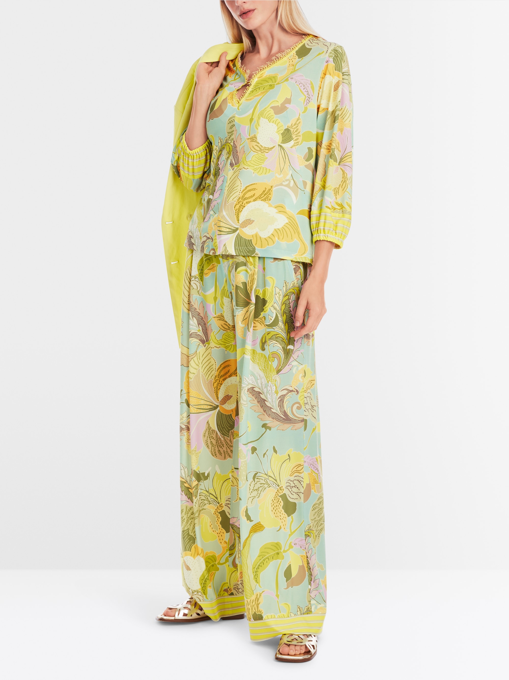 Marc-Cain Wide blouse with leaf motif