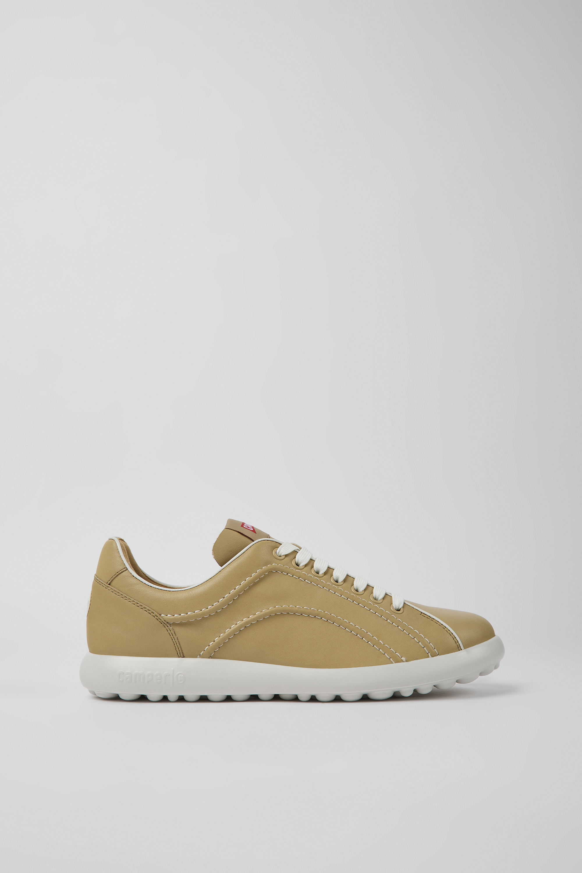 Pelotas XLite - Beige leather sneakers for men