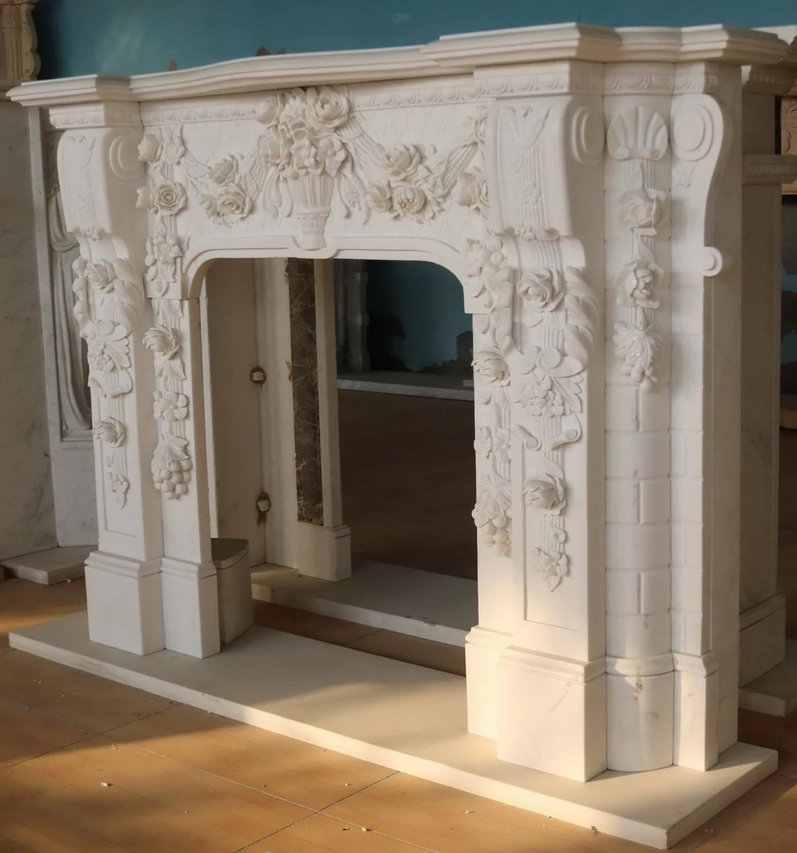 Casa Padrino marco de chimenea de m¨¢rmol barroco de lujo blanco 190 x A. 142 cm