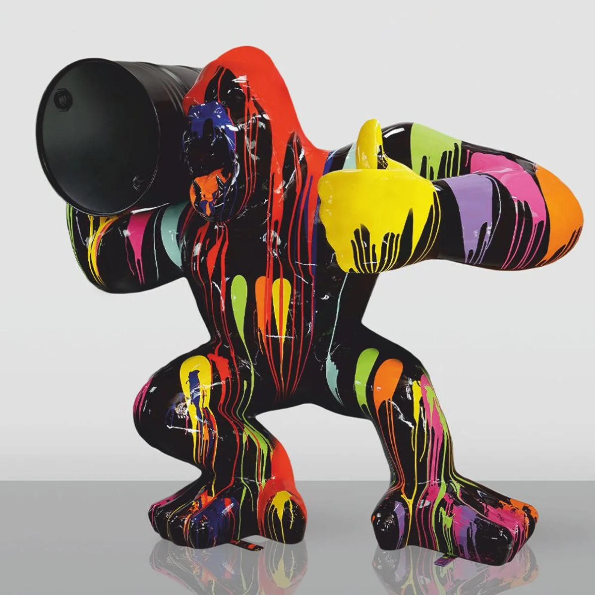Casa Padrino escultura decorativa XXL gorila con barril negro / colorido A. 190 cm - Figura de jard¨ªn grande