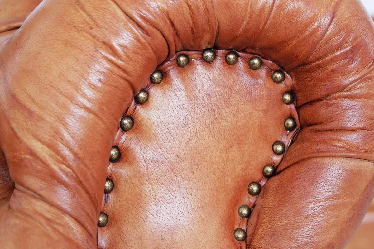 Casa Padrino sill¨®n de cuero Chesterfield de lujo 125 x 100 x A. 80 cm - Diferentes Colores - Sill¨®n de sal¨®n de piel genuina - Muebles de Sal¨®n Chesterfield