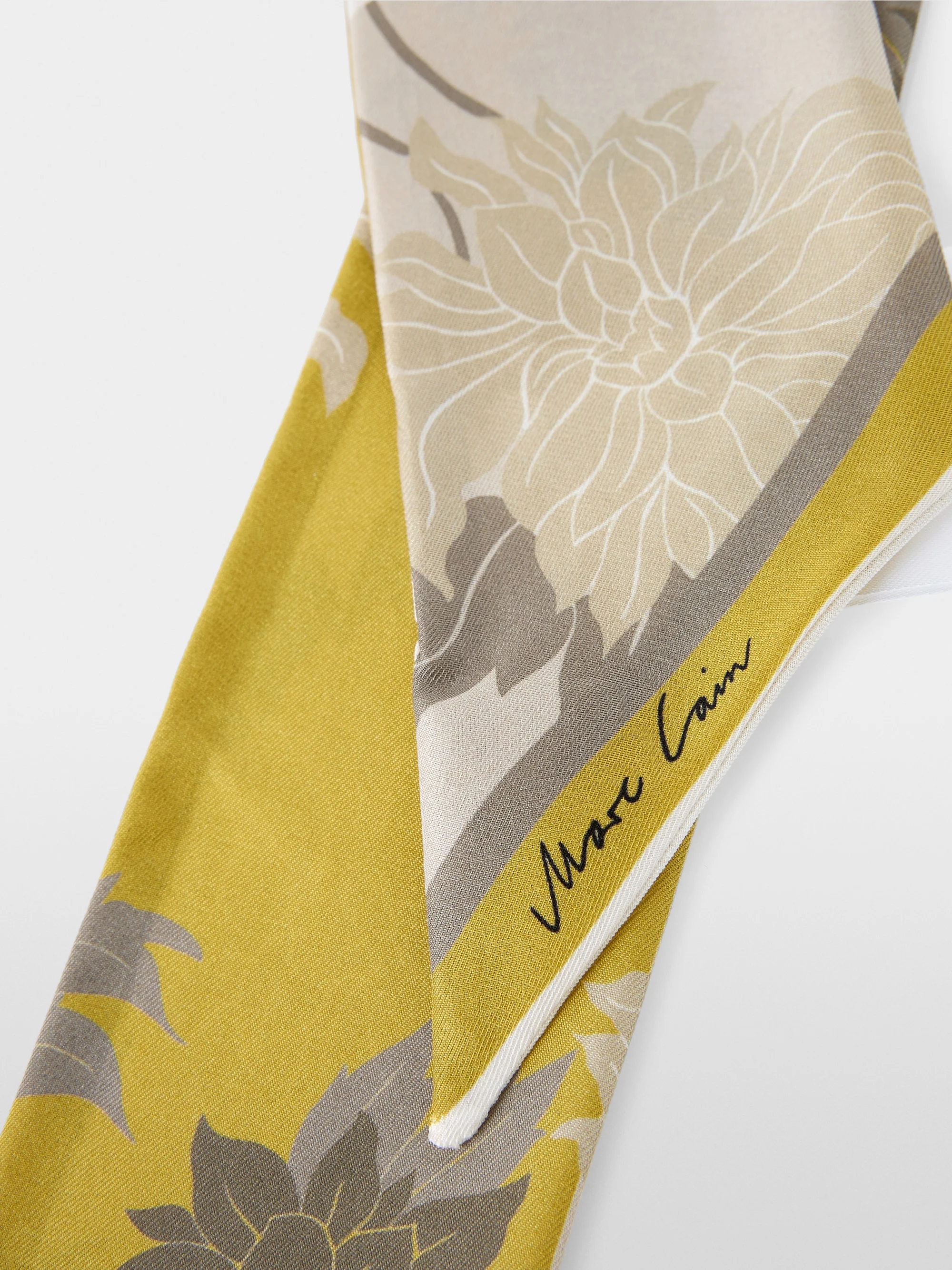 Marc-Cain Silk tie with print