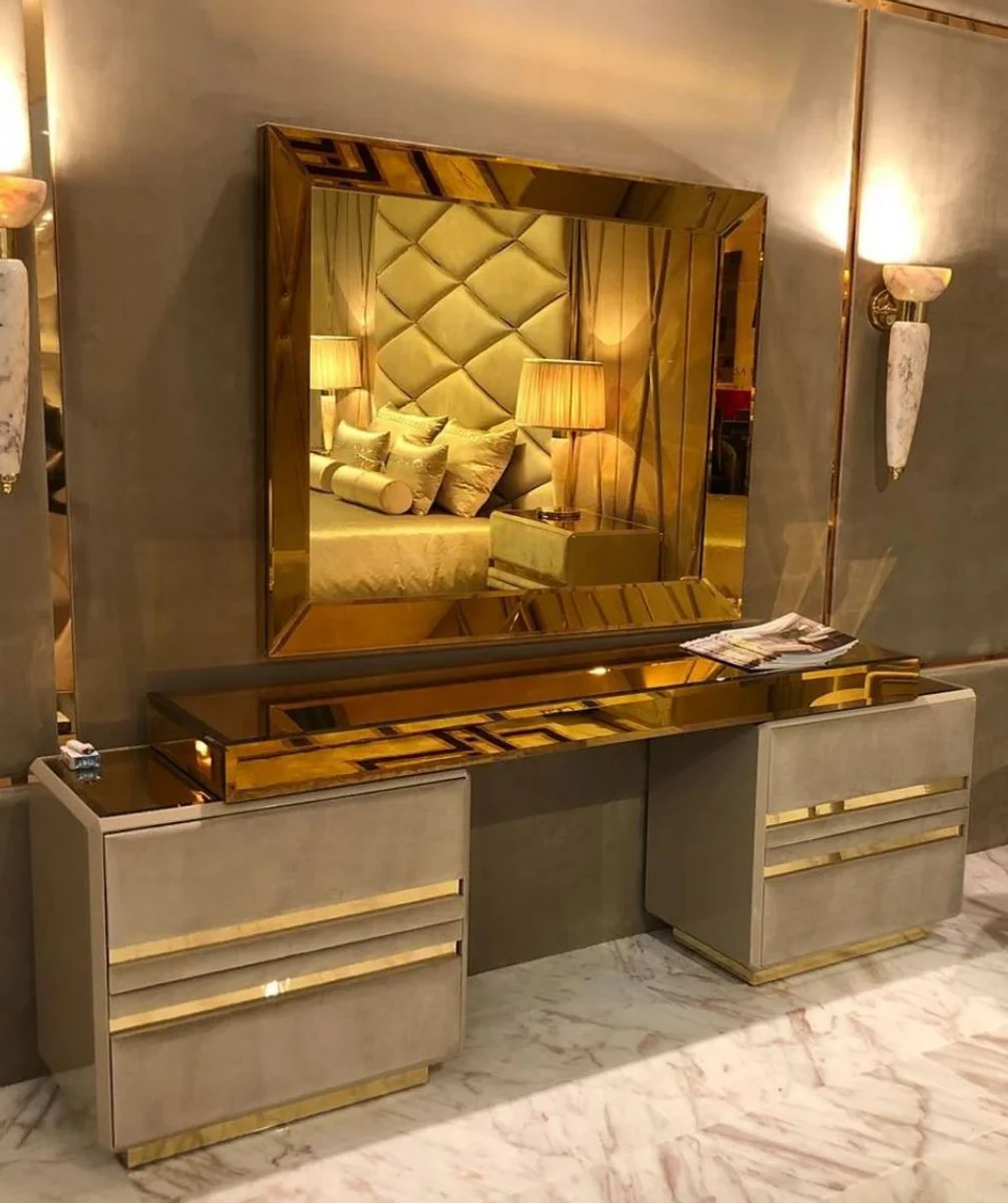 Casa Padrino conjunto de muebles de dormitorio de lujo taupe / gold - Tocador noble con espejo de pared - Muebles de Hotel - Calidad de Lujo - Hecho en Italia