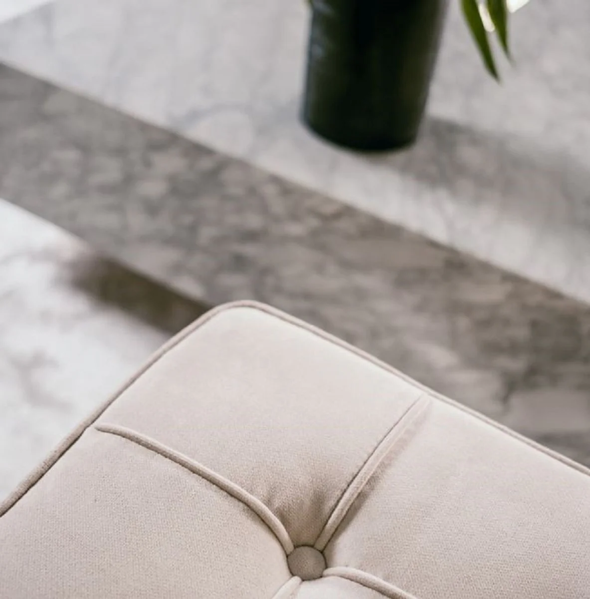 Casa Padrino Taburete Chesterfield Terciopelo de Lujo Beige / Plata 60 x 50 x H. 47 cm - Muebles de Sala - Colecci¨®n de Lujo