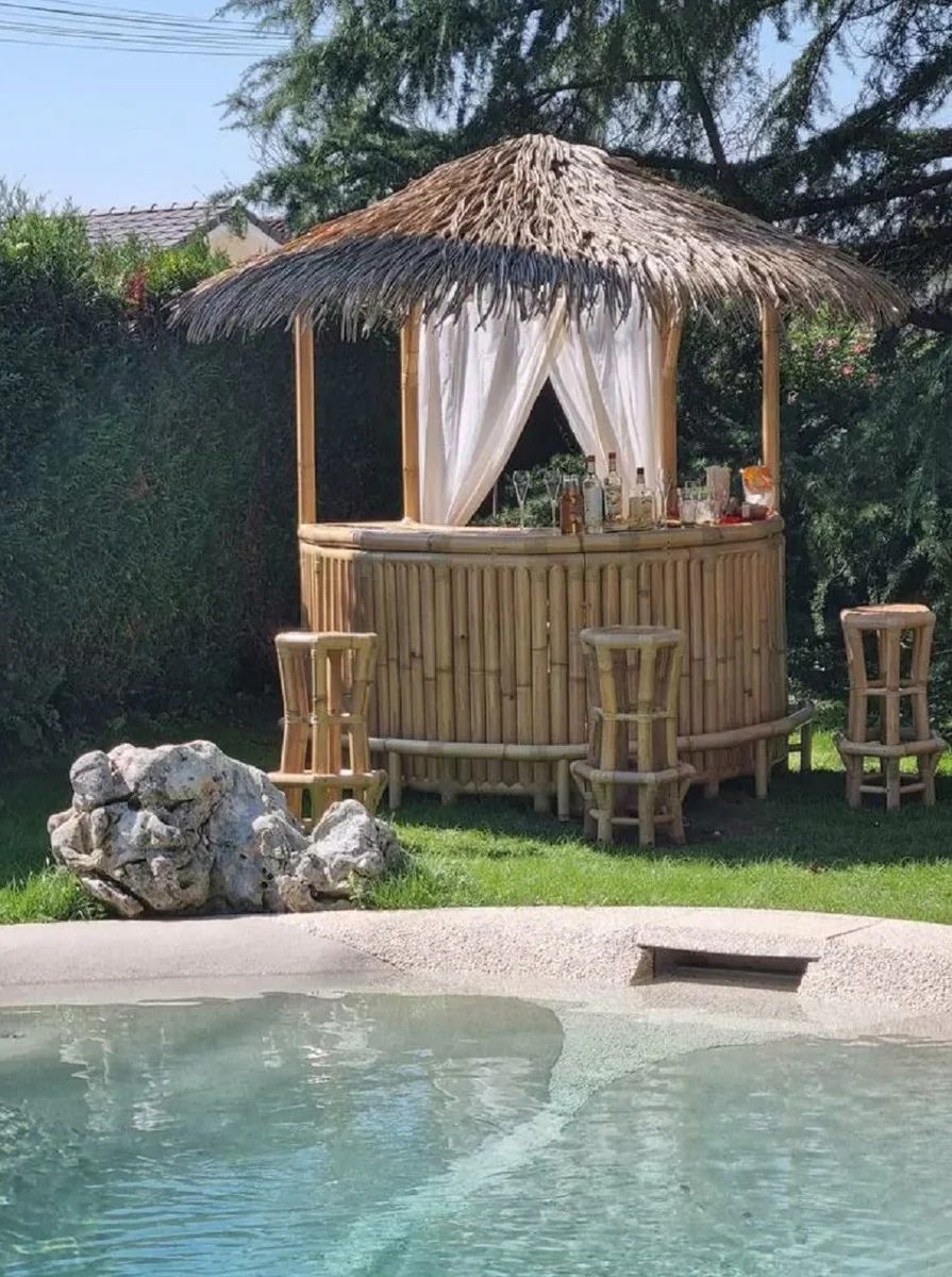 Casa Padrino conjunto de bar de jard¨ªn de bamb¨² de lujo natural 200 x 100 x A. 270 cm - 1 Barra de C¨®ctel de Bamb¨² Semicircular y 4 Taburetes de Bar de Bamb¨² - Muebles de jard¨ªn de bamb¨² de lujo