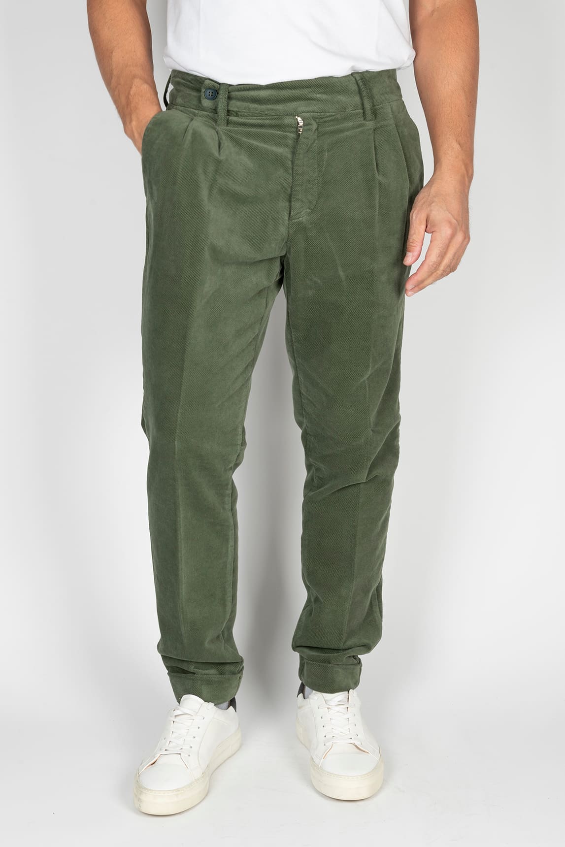 Rivera-spain Pantalón pinzas Paul Miranda de pana verde