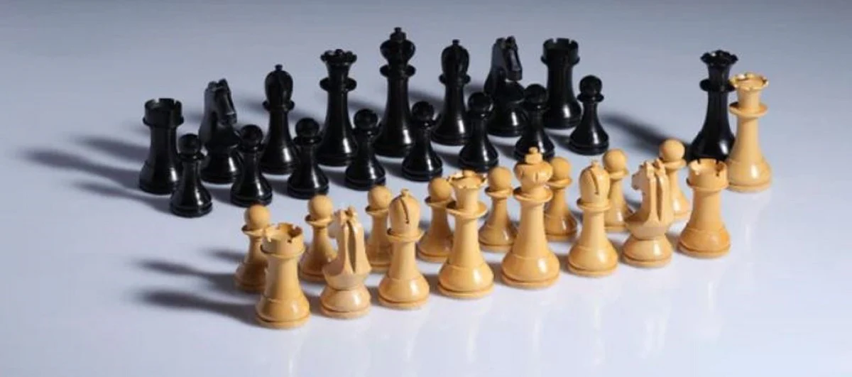 Casa Padrino conjunto de ajedrez de lujo 50 x 50 cm - Tablero de ajedrez de madera con piezas de ajedrez