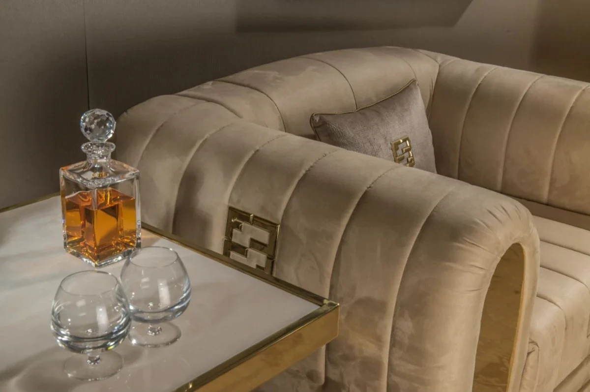 Casa Padrino sill¨®n de gamuza de lujo con coj¨ªn decorativo taupe / oro 135 x 100 x A. 76 cm - Muebles de Hotel - Calidad de Lujo - Hecho en Italia