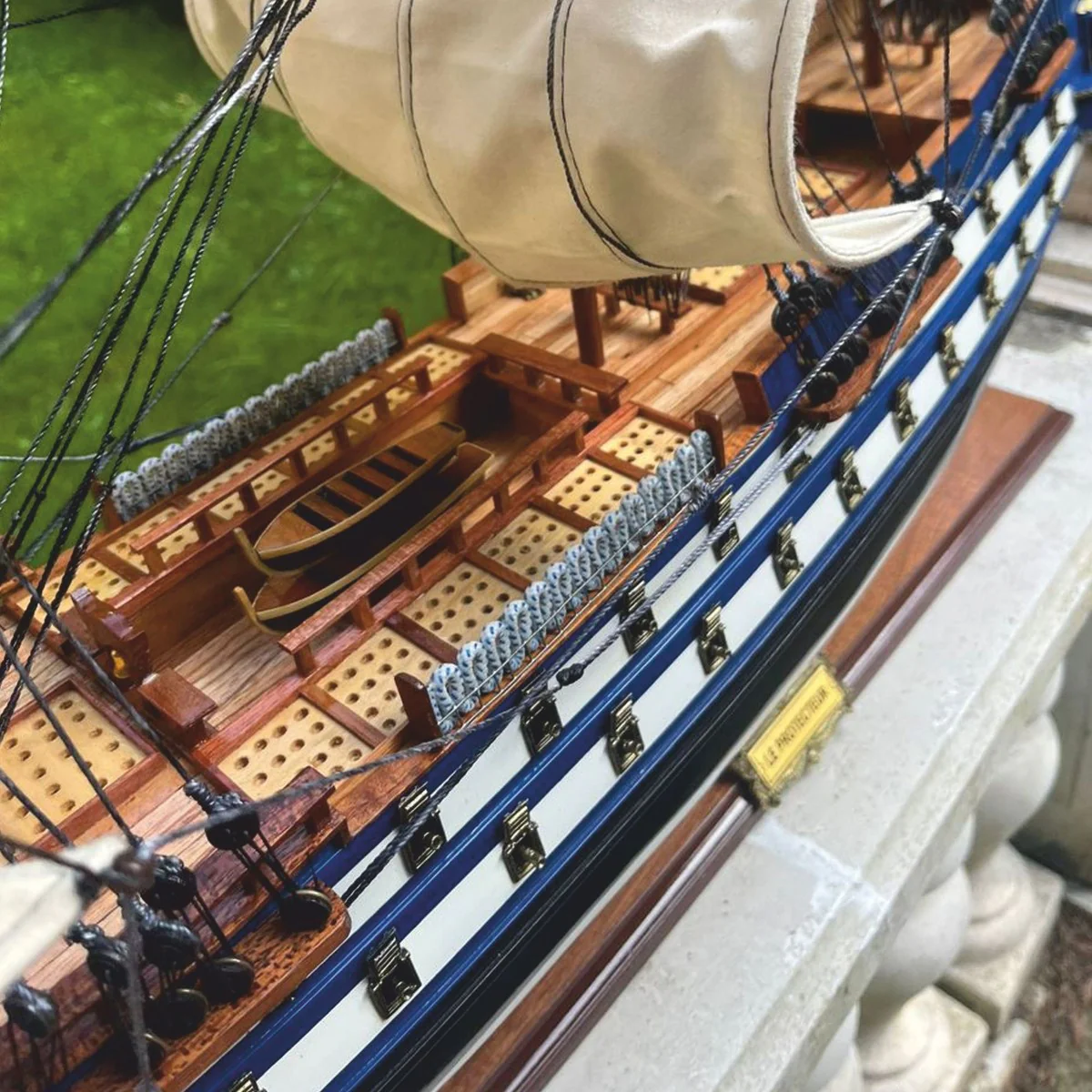 Casa Padrino Barco Decorativo Le Protecteur 94 cm - Barco de Madera Hecho a Mano