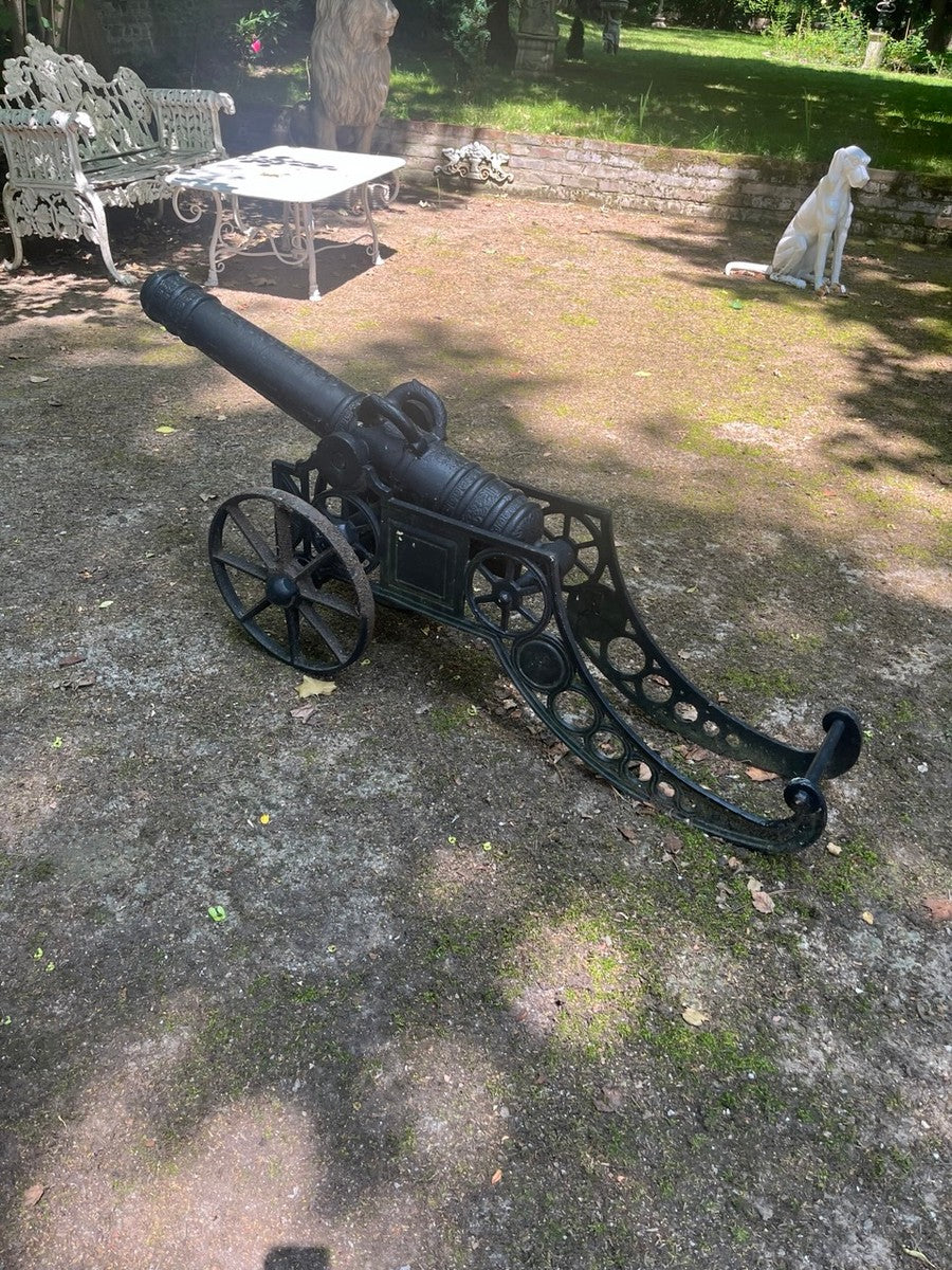 Casa Padrino ca?¨®n decorativo de estilo antiguo negro antiguo / herrumbre 162 x 42 x A. 70 cm - Ca?¨®n de Hierro Fundido de la Edad Media Hist¨®rica - Accesorios de Decoraci¨®n de Jardines y Terrazas