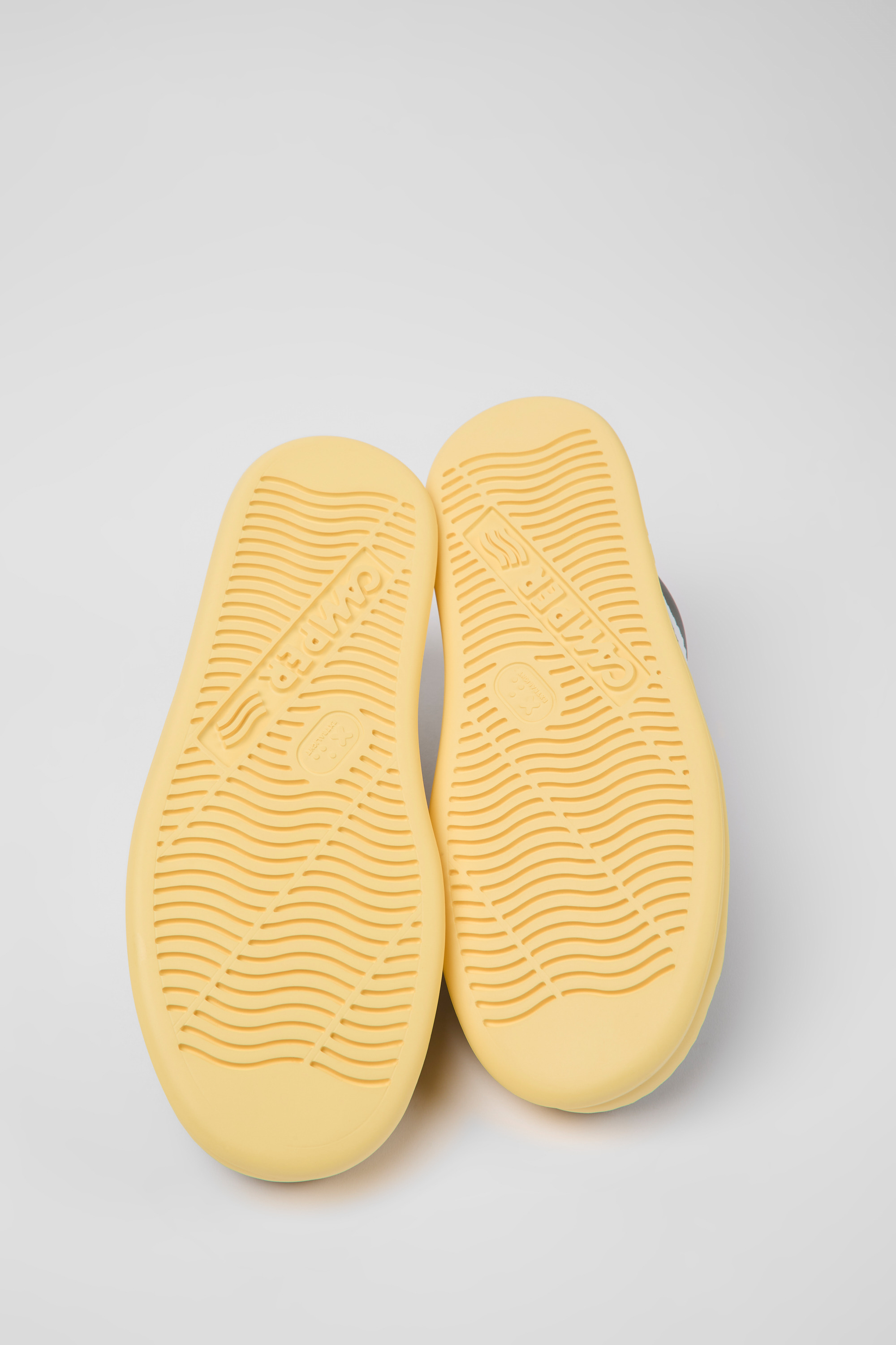 Runner - Gray and yellow leather sneakers for men