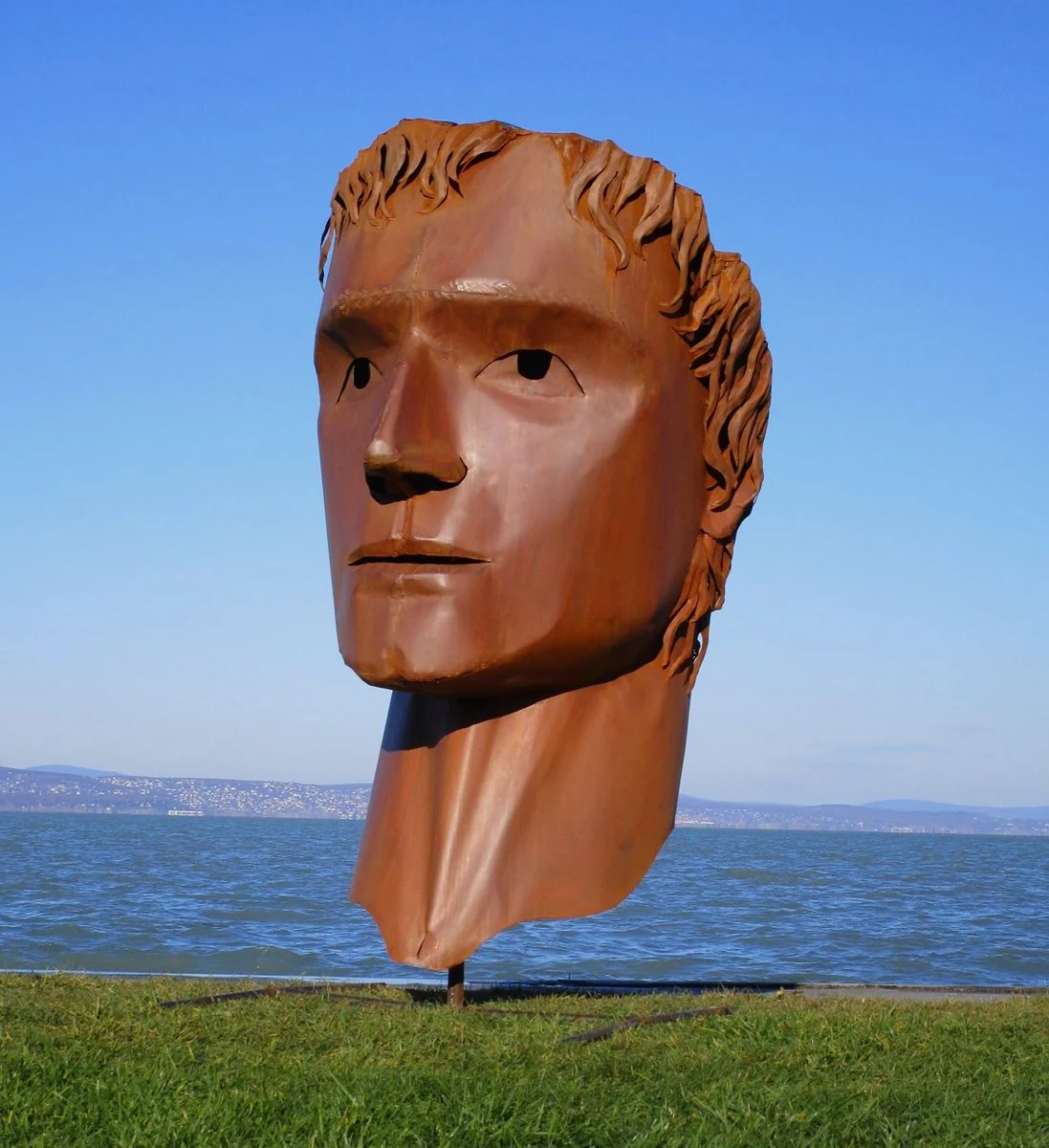 Casa Padrino escultura decorativa de jard¨ªn de acero XXL cabeza ¨®xido A. 213 cm