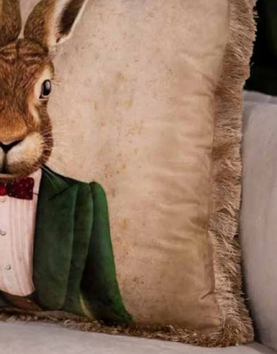 Casa Padrino almohada decorativa de lujo caballero conejo crema / multicolor / marrón 45 x 45 cm - Almohada de terciopelo estampada con flecos - Calidad de Lujo