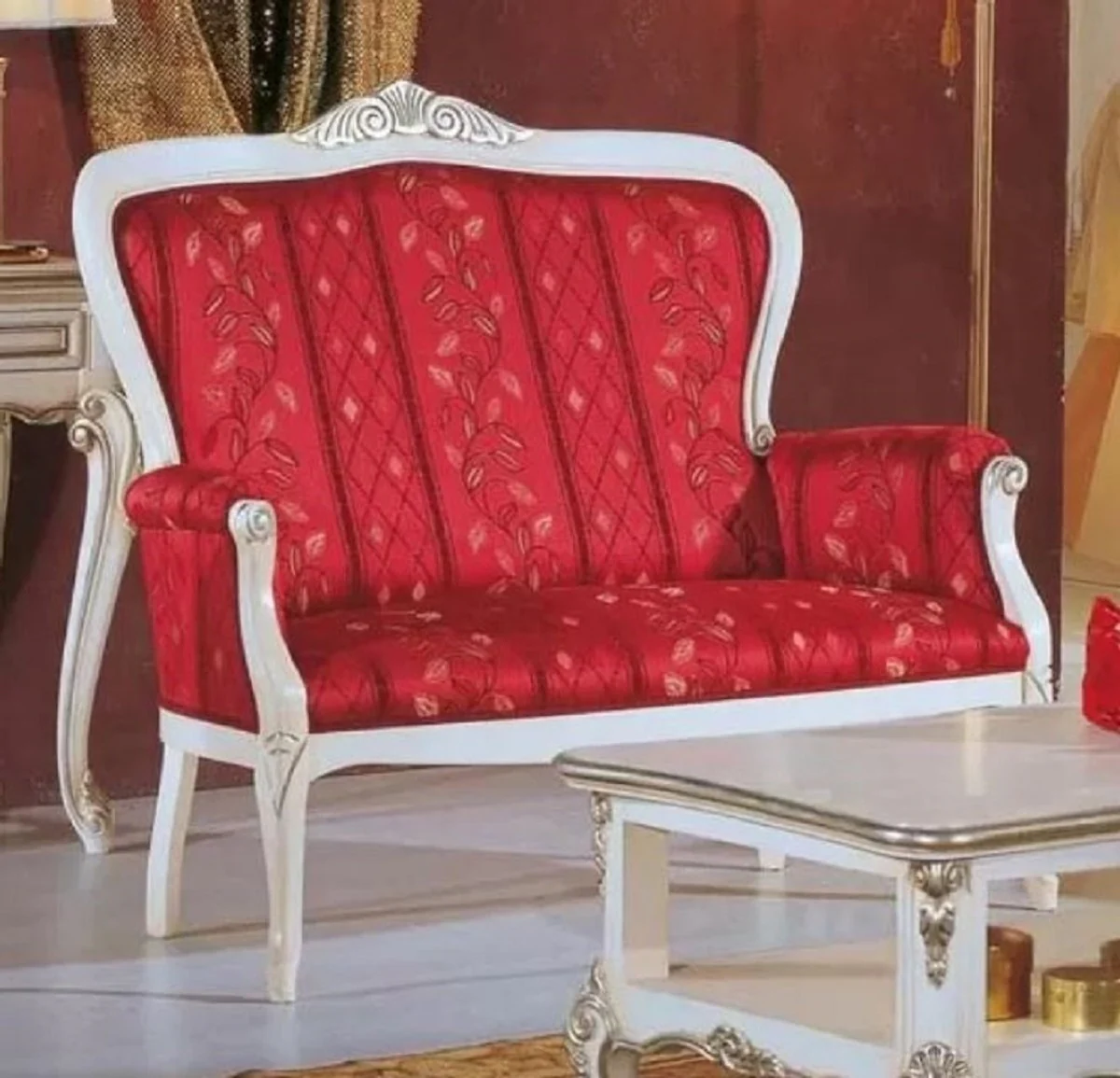 Casa Padrino sof¨¢ barroco de lujo rojo / blanco / plata - Sof¨¢ de sal¨®n noble con patr¨®n elegante - Muebles Barrocos - Calidad de Lujo - Hecho en Italia