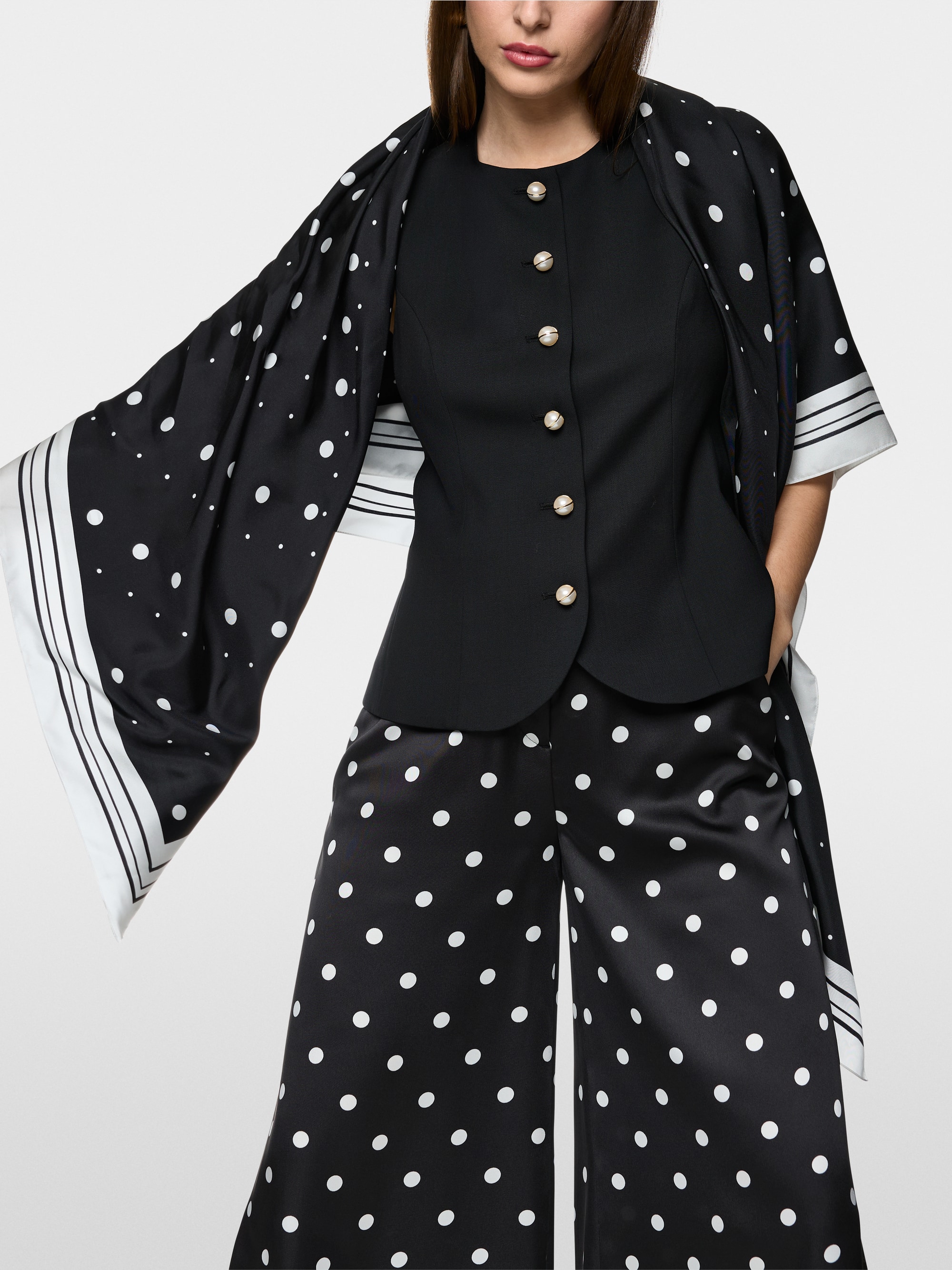 Marc-Cain Silk scarf with polka dot pattern