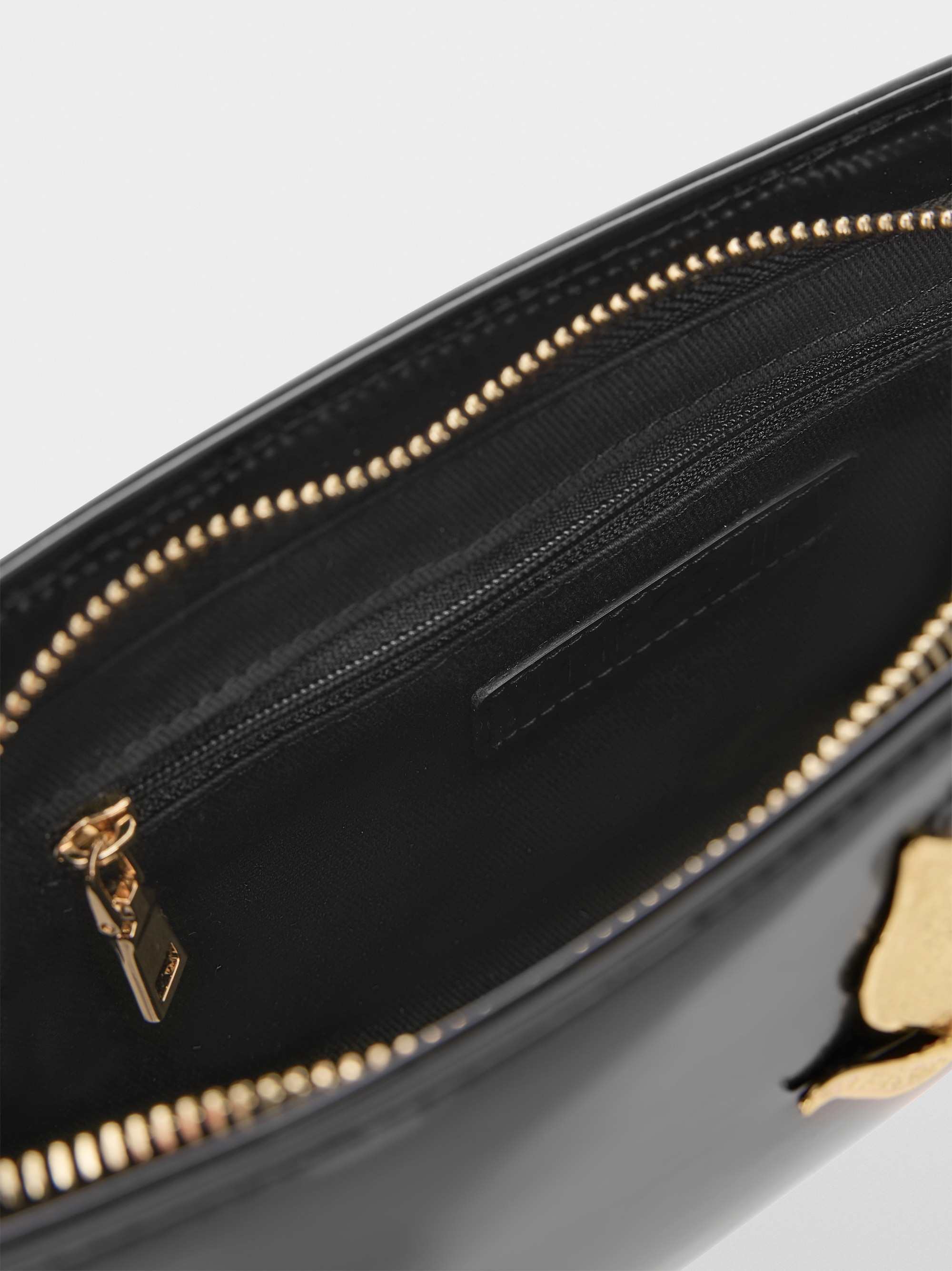 Marc-Cain Elegant shoulder bag
