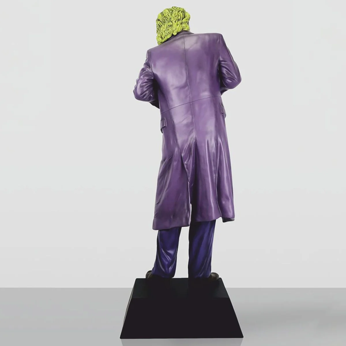 Casa Padrino escultura decorativa XXL p¨²rpura / verde Al. 215 cm - Figura decorativa de tama?o natural