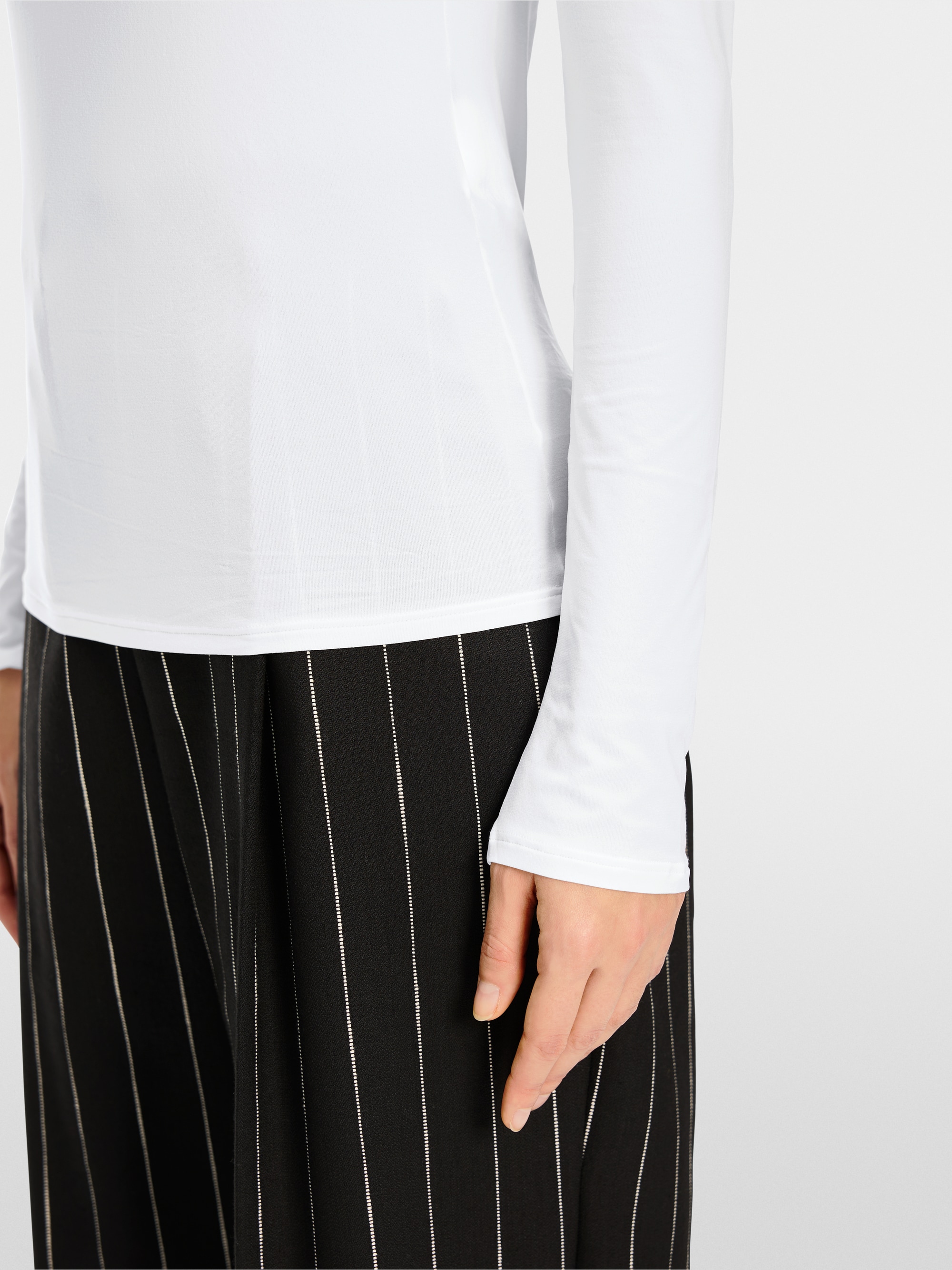 Marc-Cain Delicate roll-collar pullover