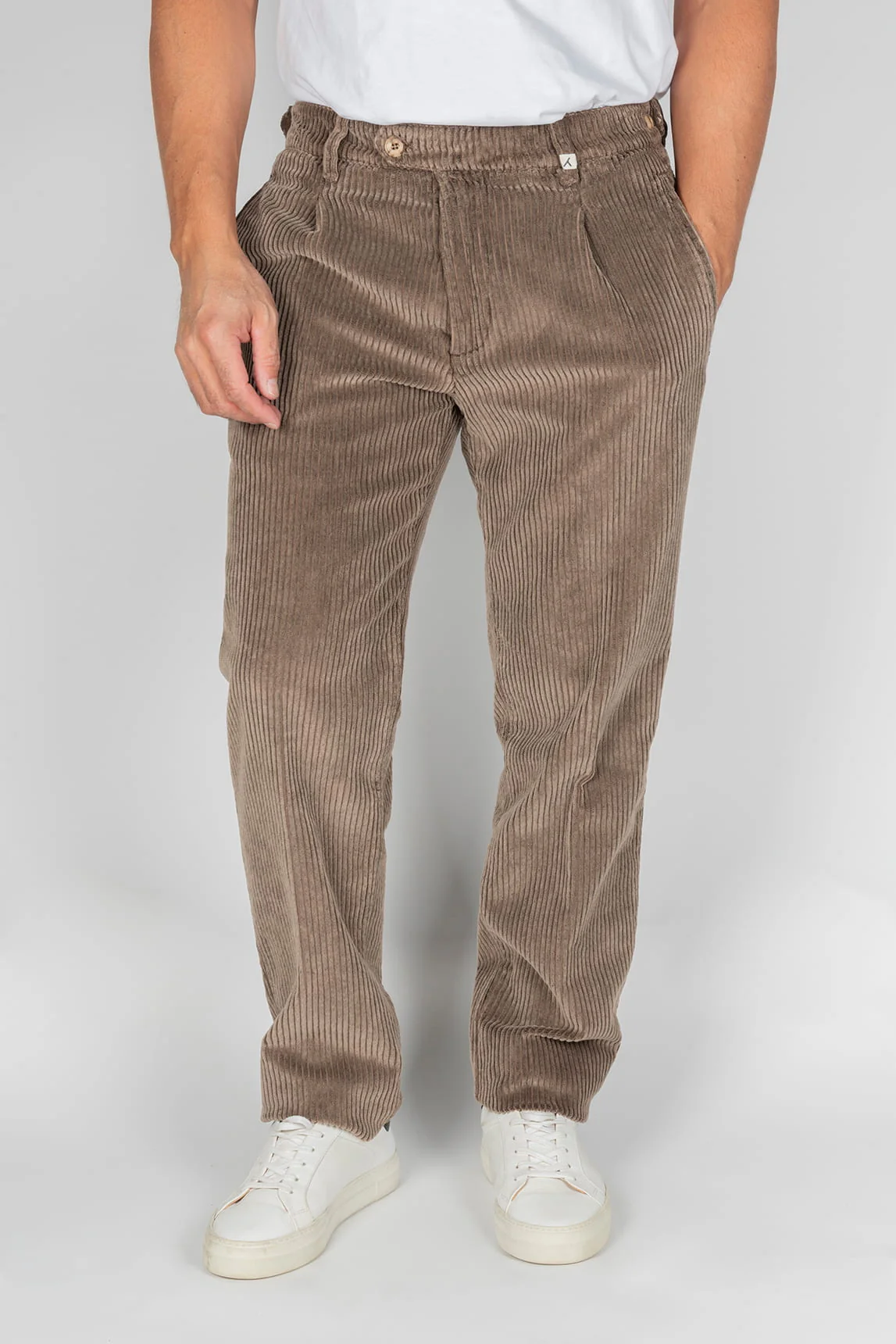 Rivera-spain Pantalón marrón de pana My Myths