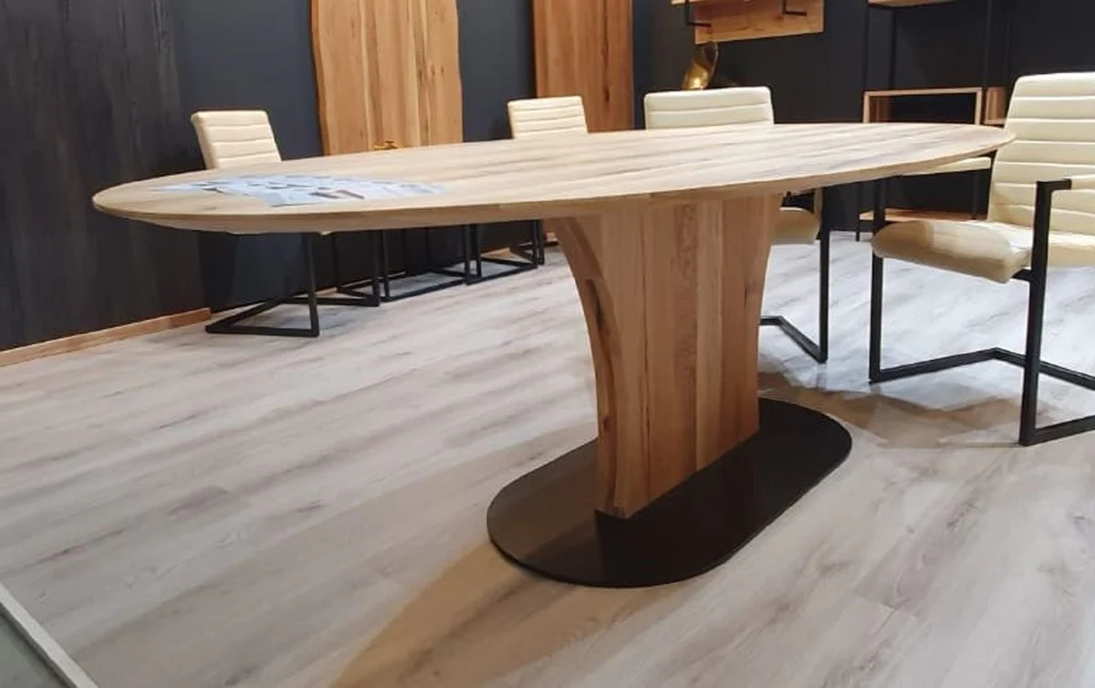 Casa Padrino mesa de comedor de lujo natural / negro 240 x 120 x A. 77 cm - Mesa de cocina ovalada de madera maciza - Muebles de madera maciza - Muebles de comedor - Muebles de lujo