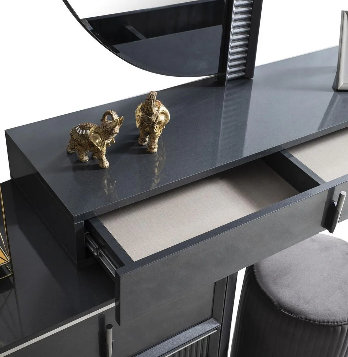 Casa Padrino conjunto de tocador de dormitorio de lujo gris / plata - 1 Tocador con Espejo y 1 Taburete - Muebles de dormitorio de lujo