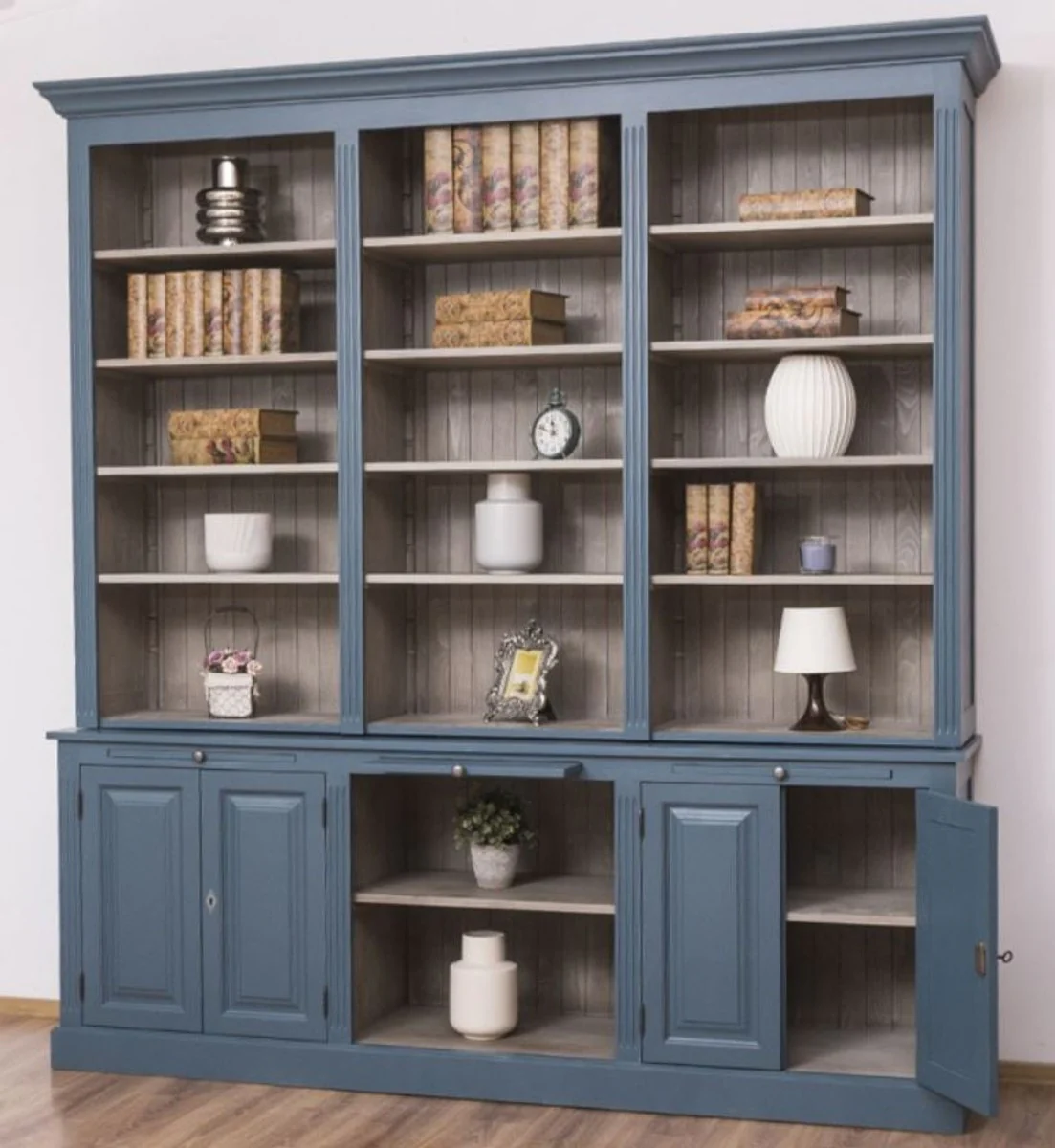 Casa Padrino armario de sala de estar estilo campestre azul / gris 229 x 51 x A. 244 cm - Armario de madera maciza - Armario de libros - Muebles de estilo campestre