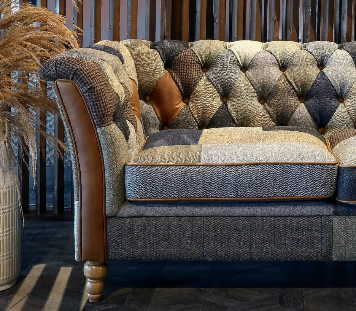 Casa Padrino sof¨¢ Chesterfield de lujo de 3 plazas colorido / marr¨®n 213 cm