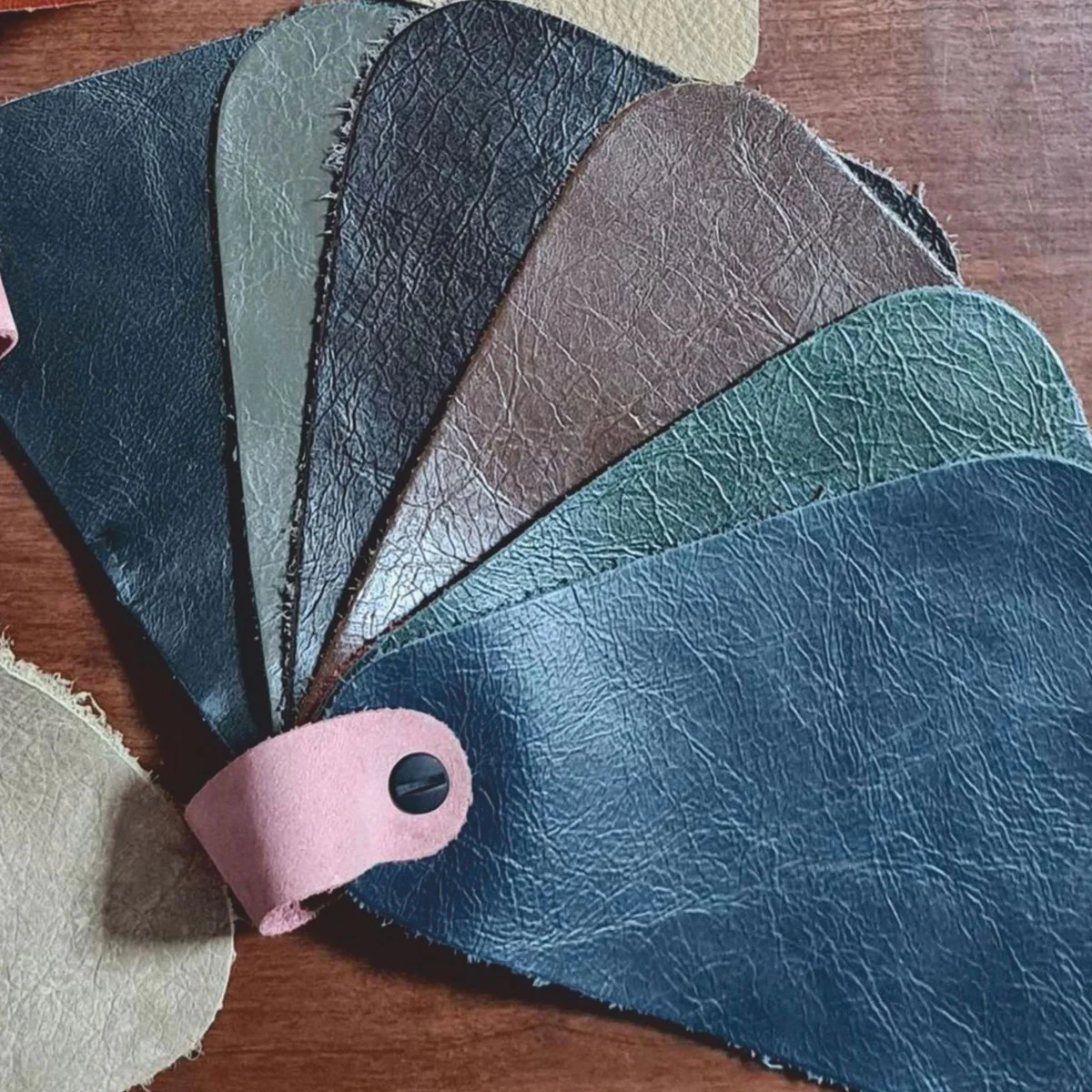 Casa Padrino sof¨¢ esquinero Chesterfield de lujo de piel marr¨®n oscuro 293 cm - Muebles Chesterfield