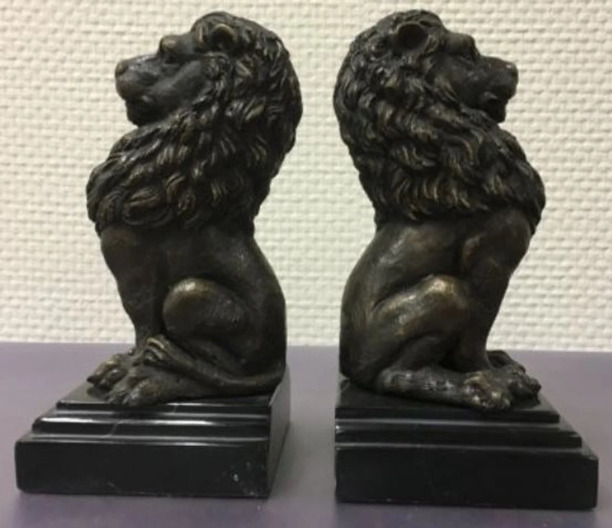 Casa Padrino juego de sujetalibros de lujo de 2 leones de bronce 9 x 9 x H. 19 cm - Figuras Decorativas de Bronce con Base de Mármol