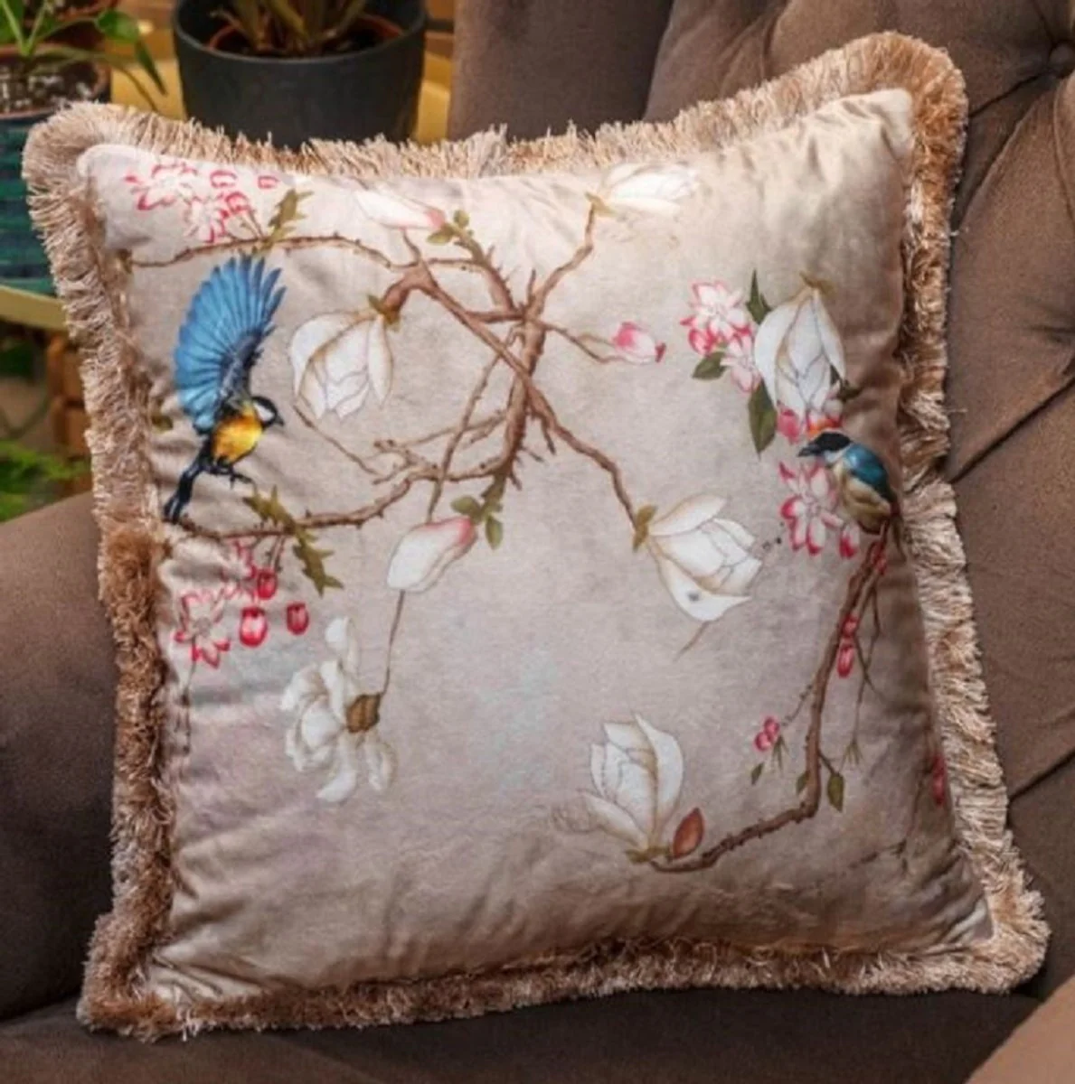 Casa Padrino almohada decorativa de lujo pájaros beige / multicolor 45 x 45 cm - Almohada de terciopelo estampada con flecos - Accesorios de decoración para salón