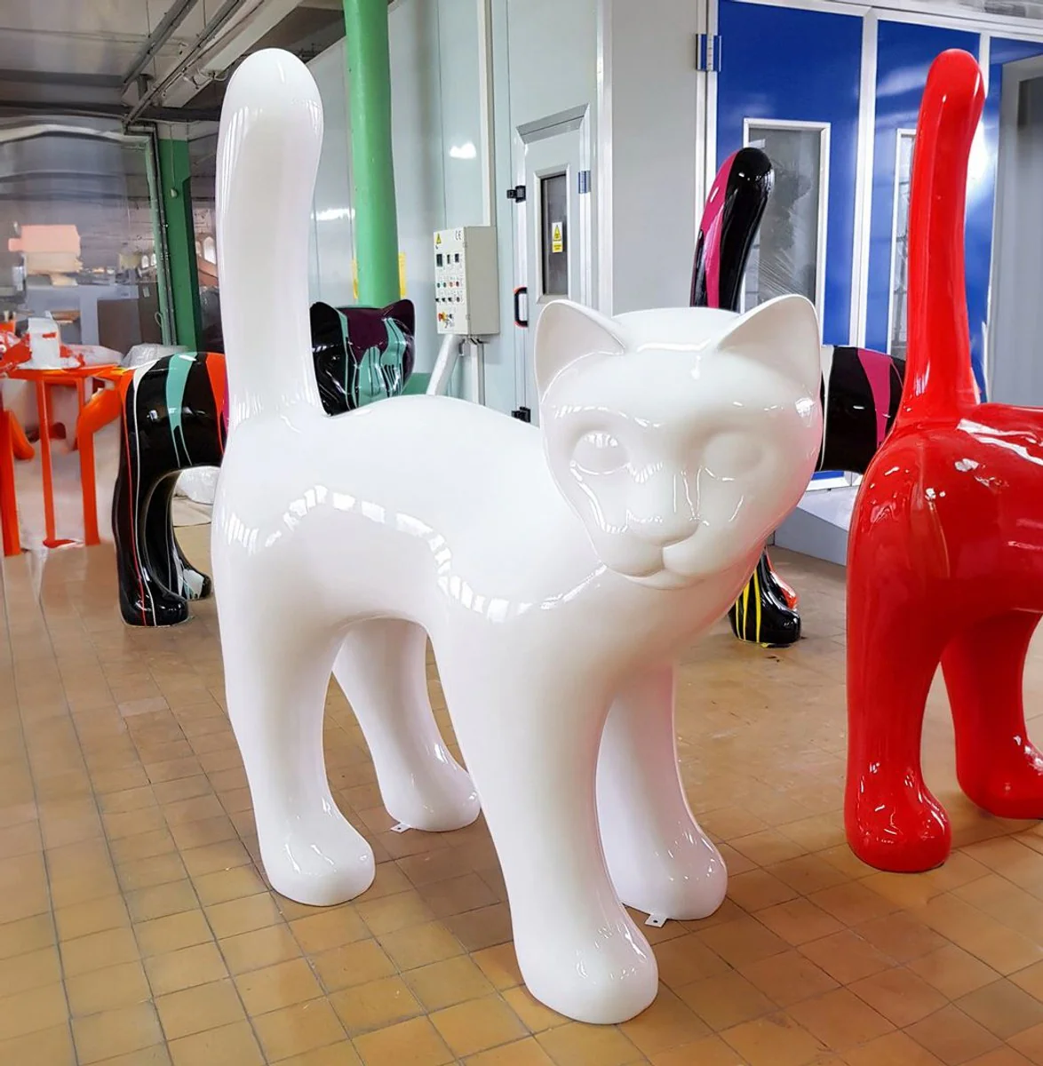 Casa Padrino escultura decorativa de jard¨ªn XXL gato blanco 150 x A. 188 cm