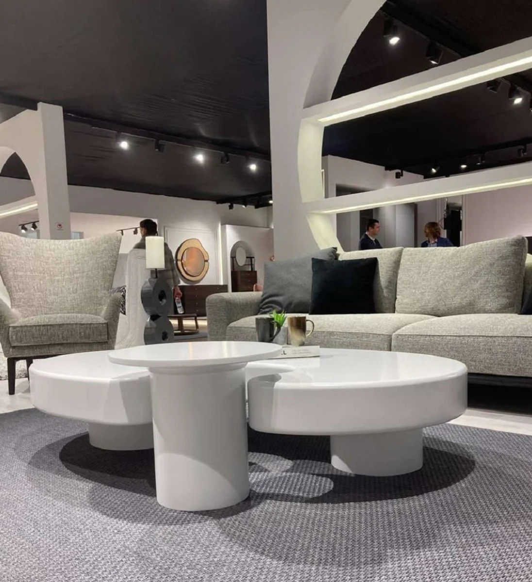 Casa Padrino sof¨¢ 4 plazas de lujo gris / negro 320 x 100 x A. 74 cm - Sof¨¢ de sal¨®n - Sof¨¢ de hotel - Muebles de sal¨®n - Muebles de hotel - Muebles de lujo - Interiores de lujo