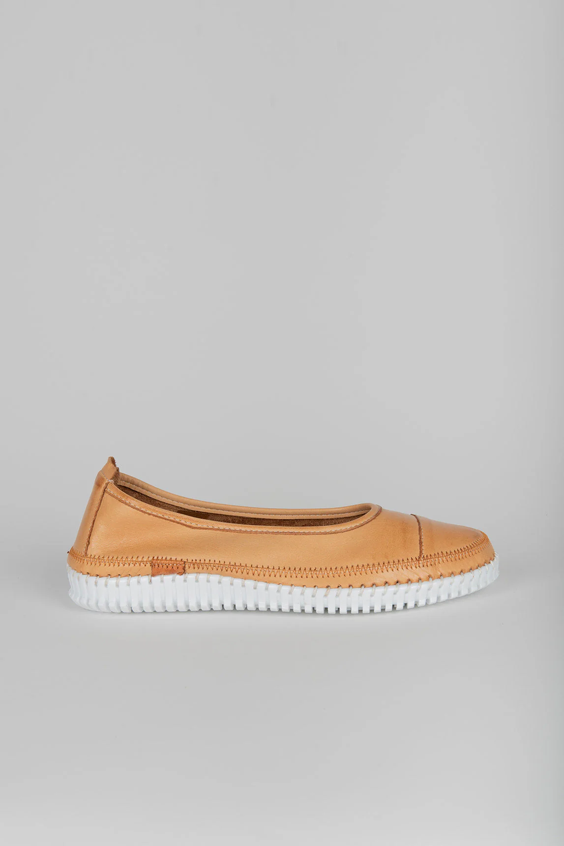 Rivera-spain Bailarina Cécile camel