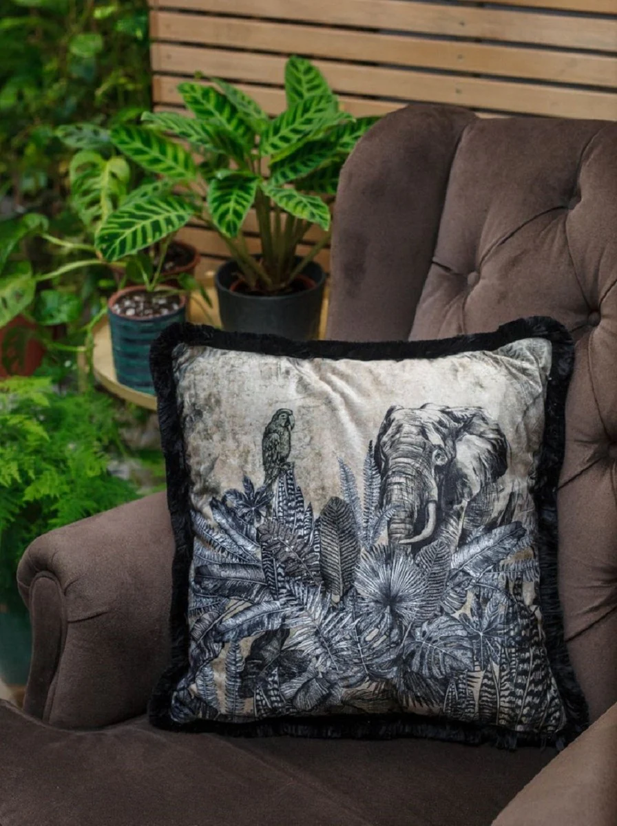 Casa Padrino almohada decorativa de lujo africa beige / negro / blanco 45 x 45 cm - Almohada de terciopelo estampada con flecos - Almohada decorativa noble - Colección de Lujo