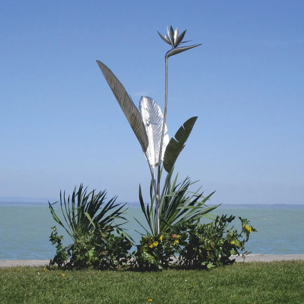 Casa Padrino escultura decorativa de jard¨ªn de acero inoxidable de lujo planta plata A. 205 cm